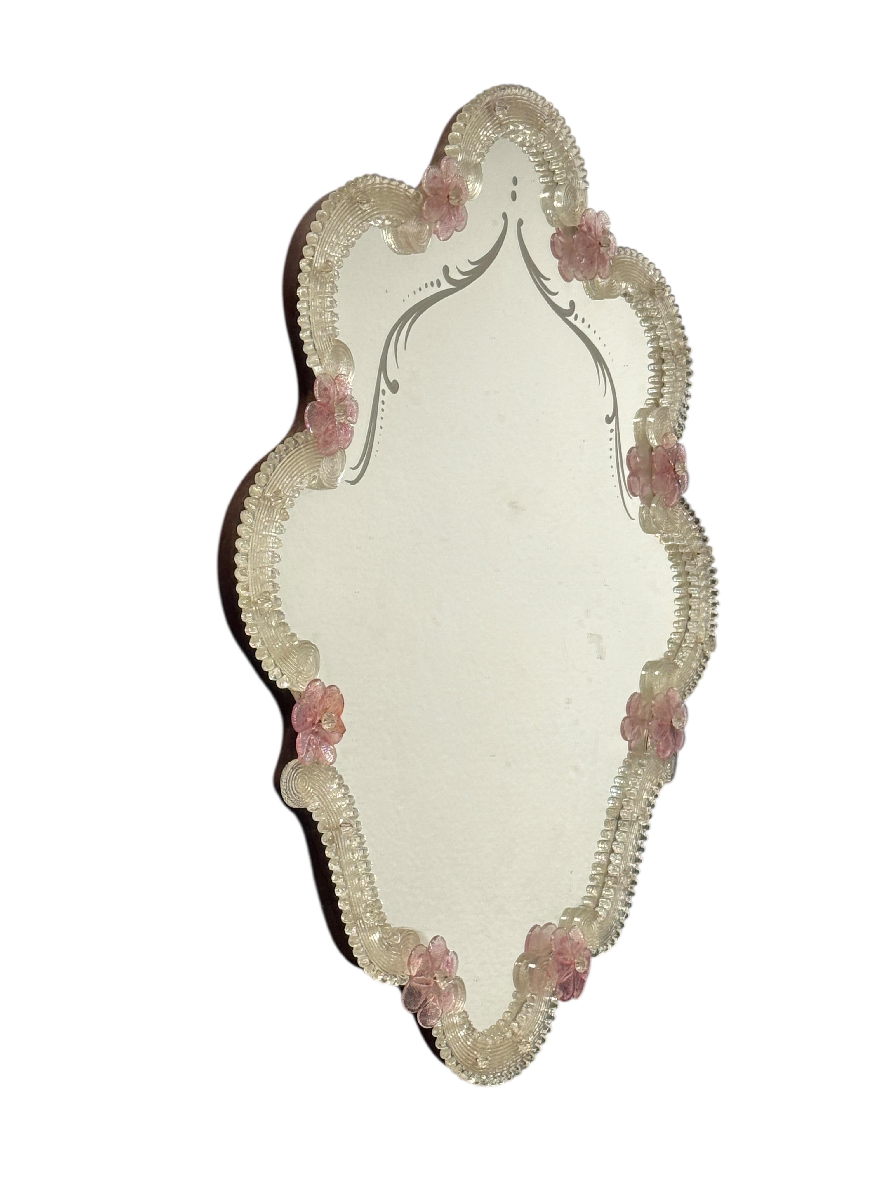 Beautiful Murano Glass Wall Mirror Pink Flowers and Clear Glass, Italy 1960s en vente 3