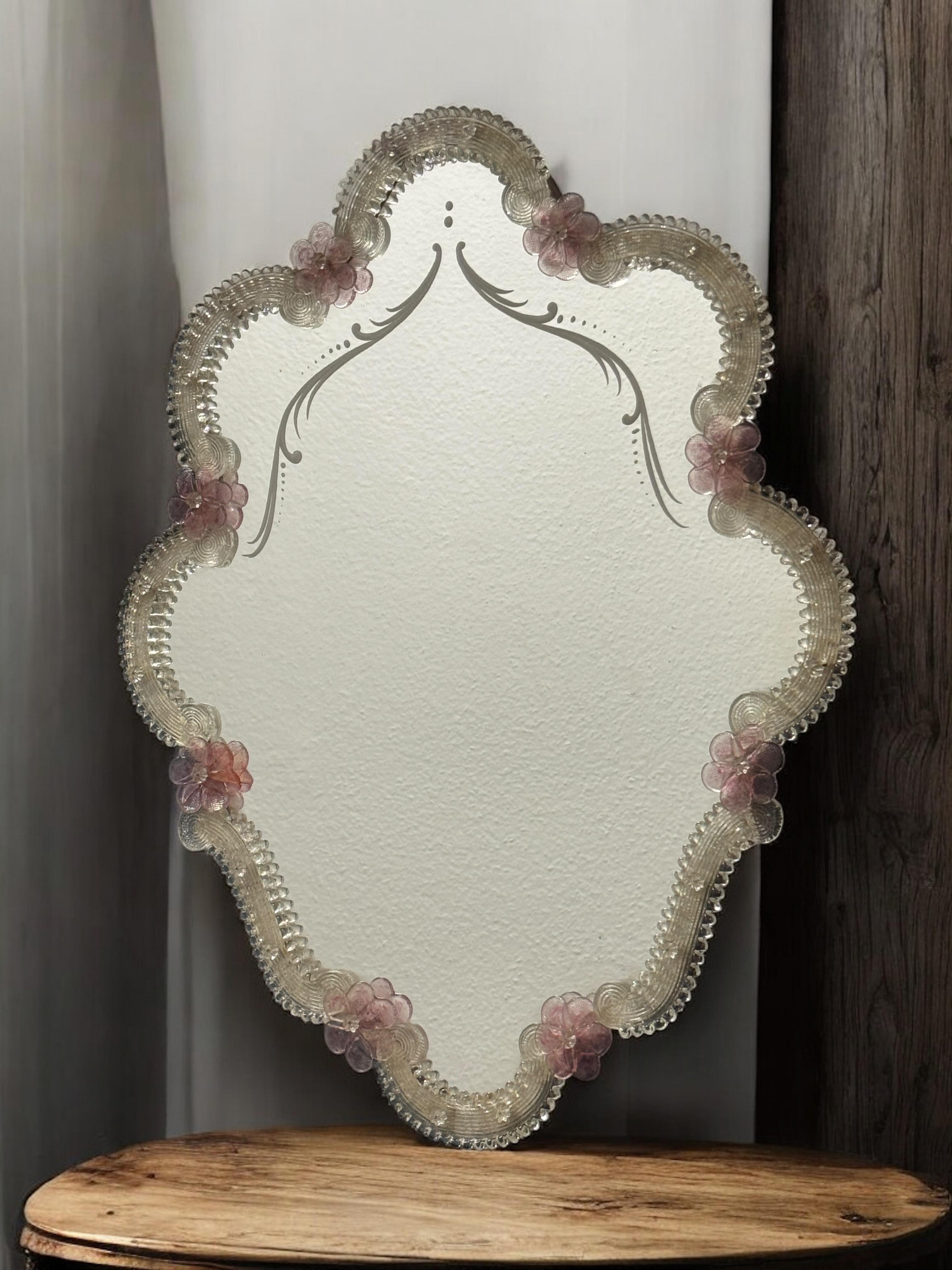 Beautiful Murano Glass Wall Mirror Pink Flowers and Clear Glass, Italy 1960s en vente 12