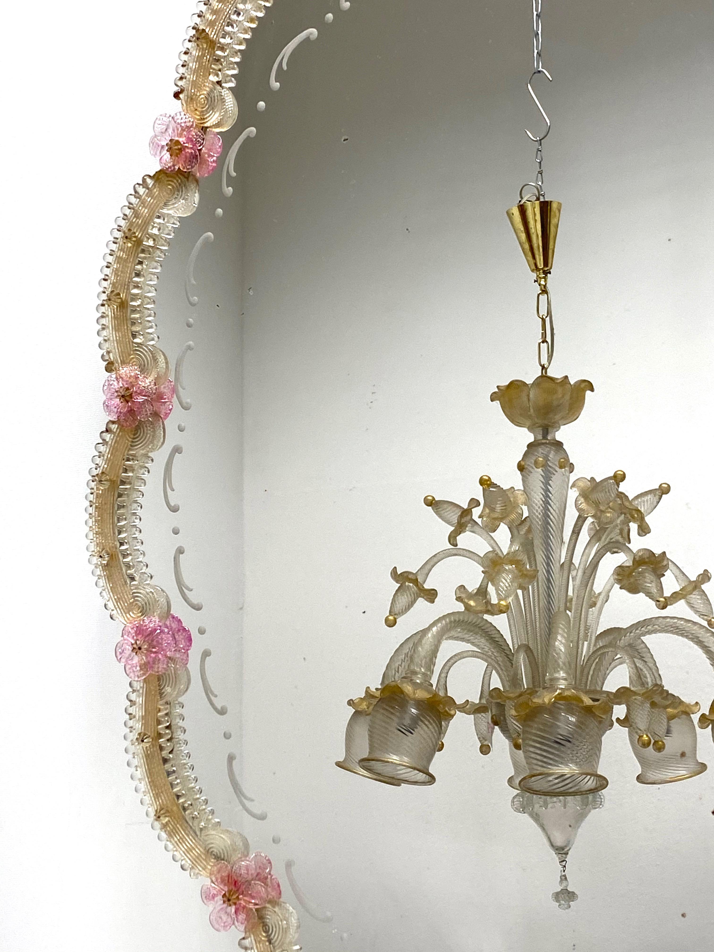 Beautiful Murano Glass Wall Mirror Pink Flowers and Gold Flakes Glass, Italy In Good Condition In Nuernberg, DE