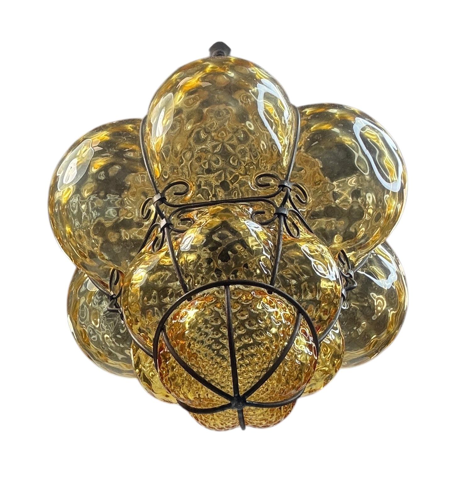 Vintage Murano Fer Caged Amber Bubble Glass Suspension Light 1960s Italy vintage Bon état - En vente à Nuernberg, DE