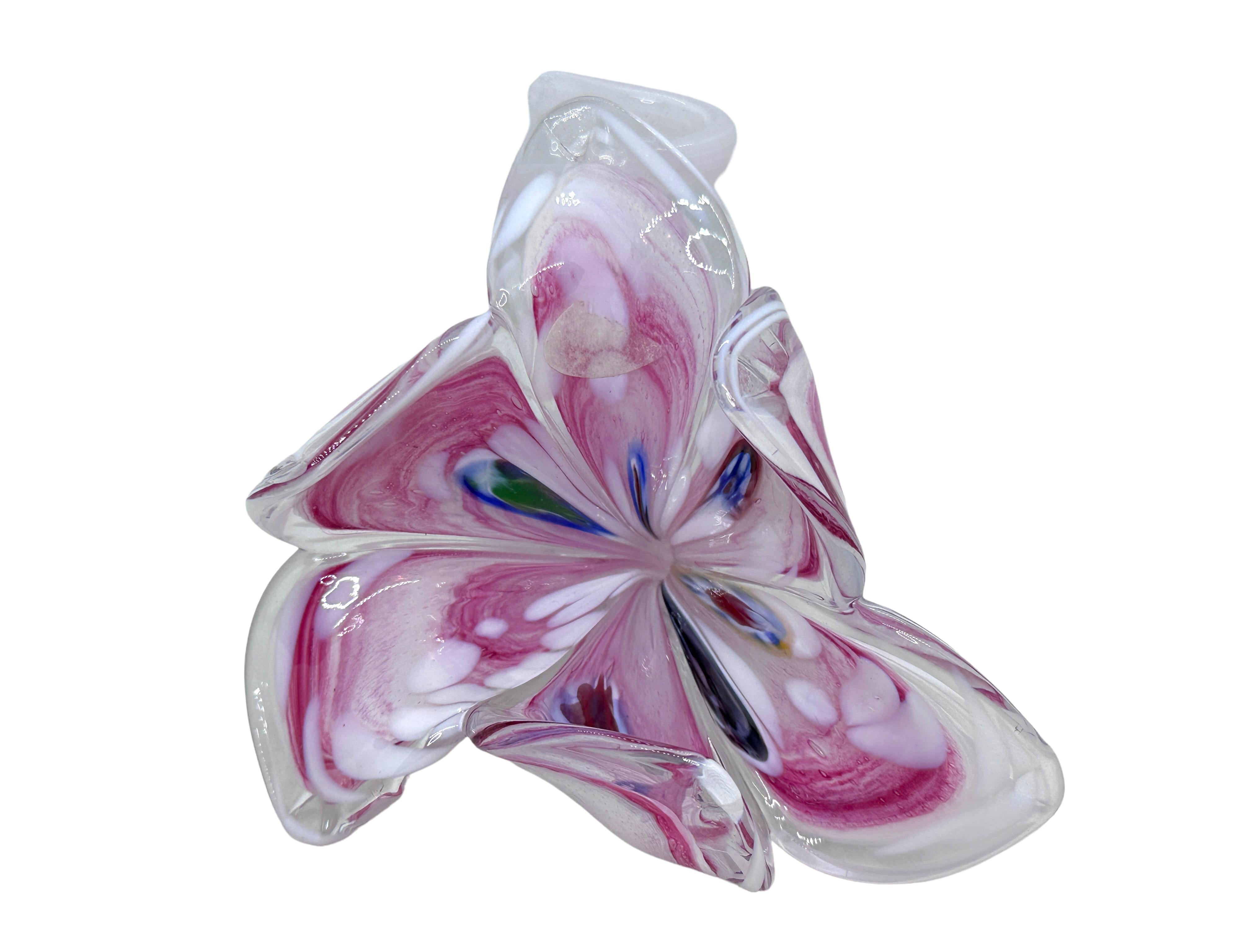 Late 20th Century Beautiful Murano Italian Art Glass Flower Sculpture Decorative Object, 1980s
