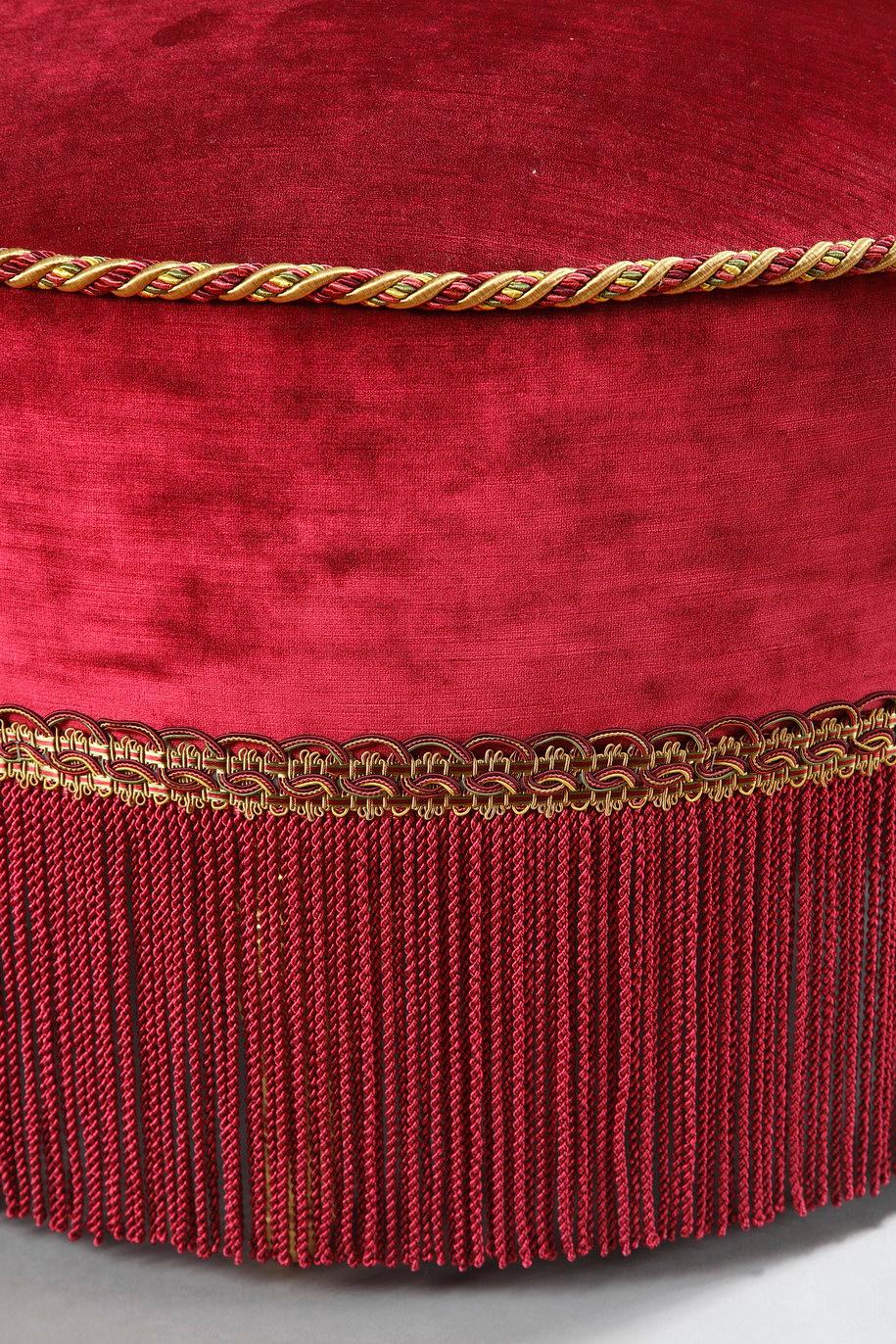 Beautiful Napoléon III Period Circular Couch, France, Circa 1860 In Good Condition In PARIS, FR