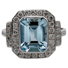Beautiful Natural Aquamarine Diamond Retro Ring