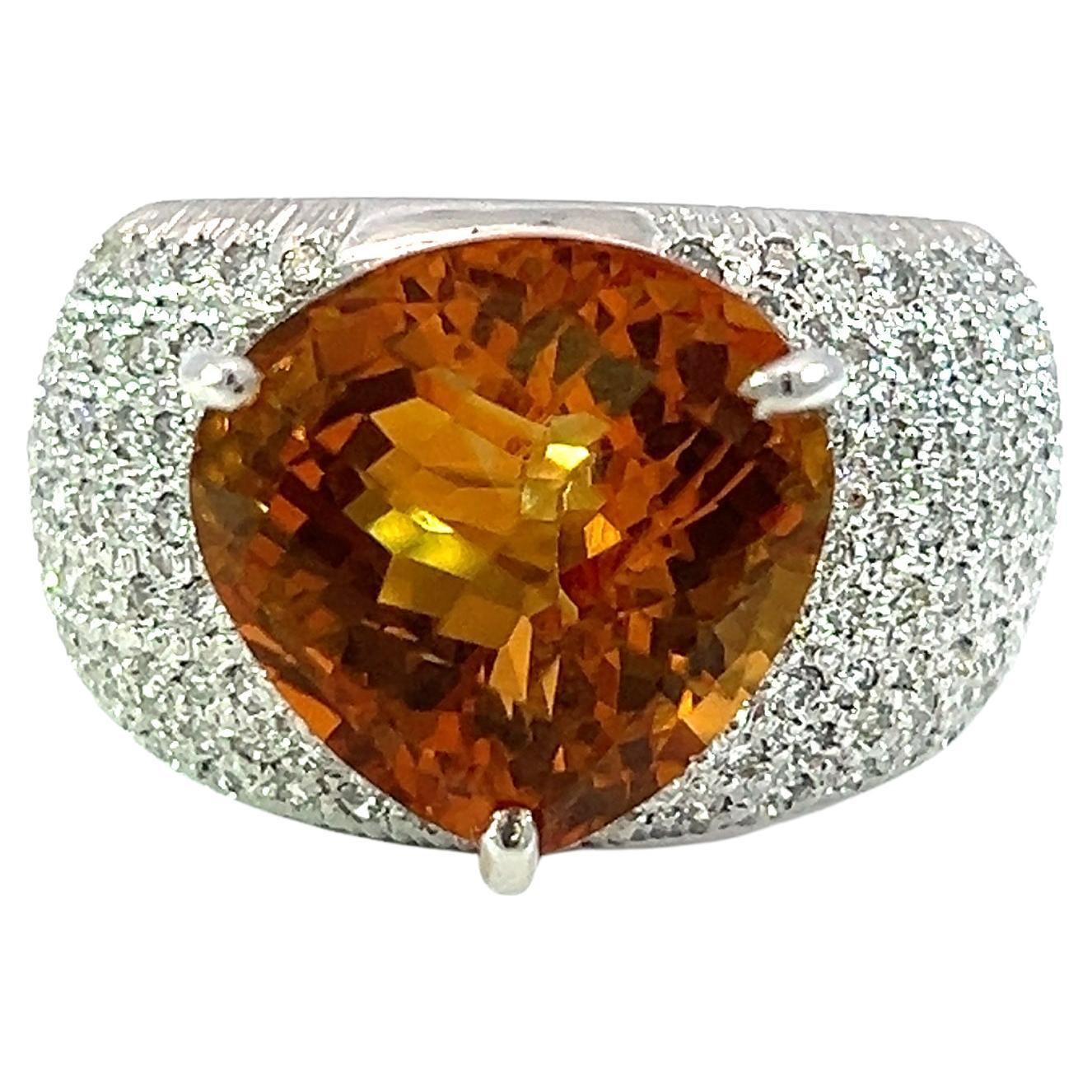 Beautiful natural citrine and diamond solid gold ring