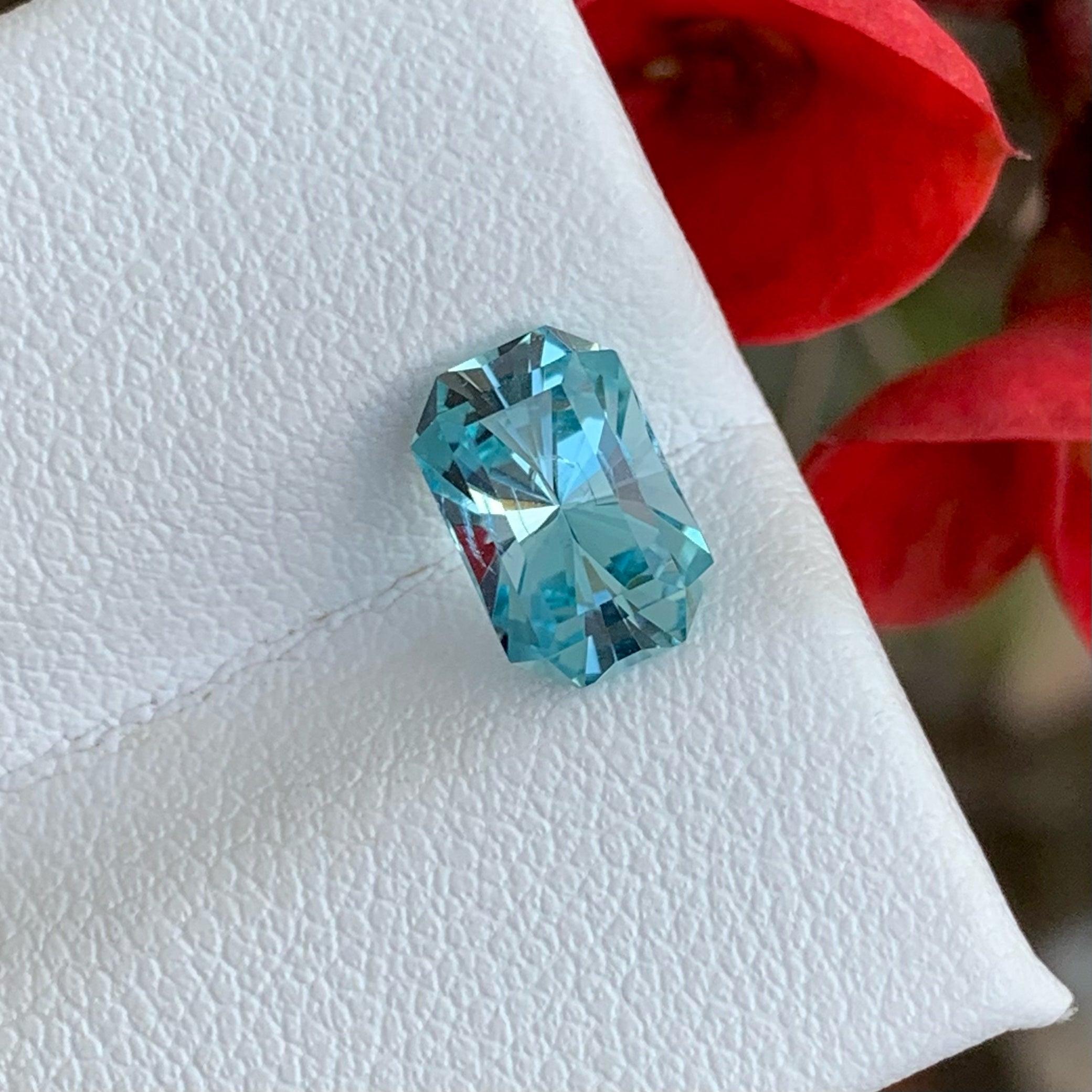 Beautiful Natural Loose Aquamarine Gemstone 1.40 Carats Aquamarine Ring