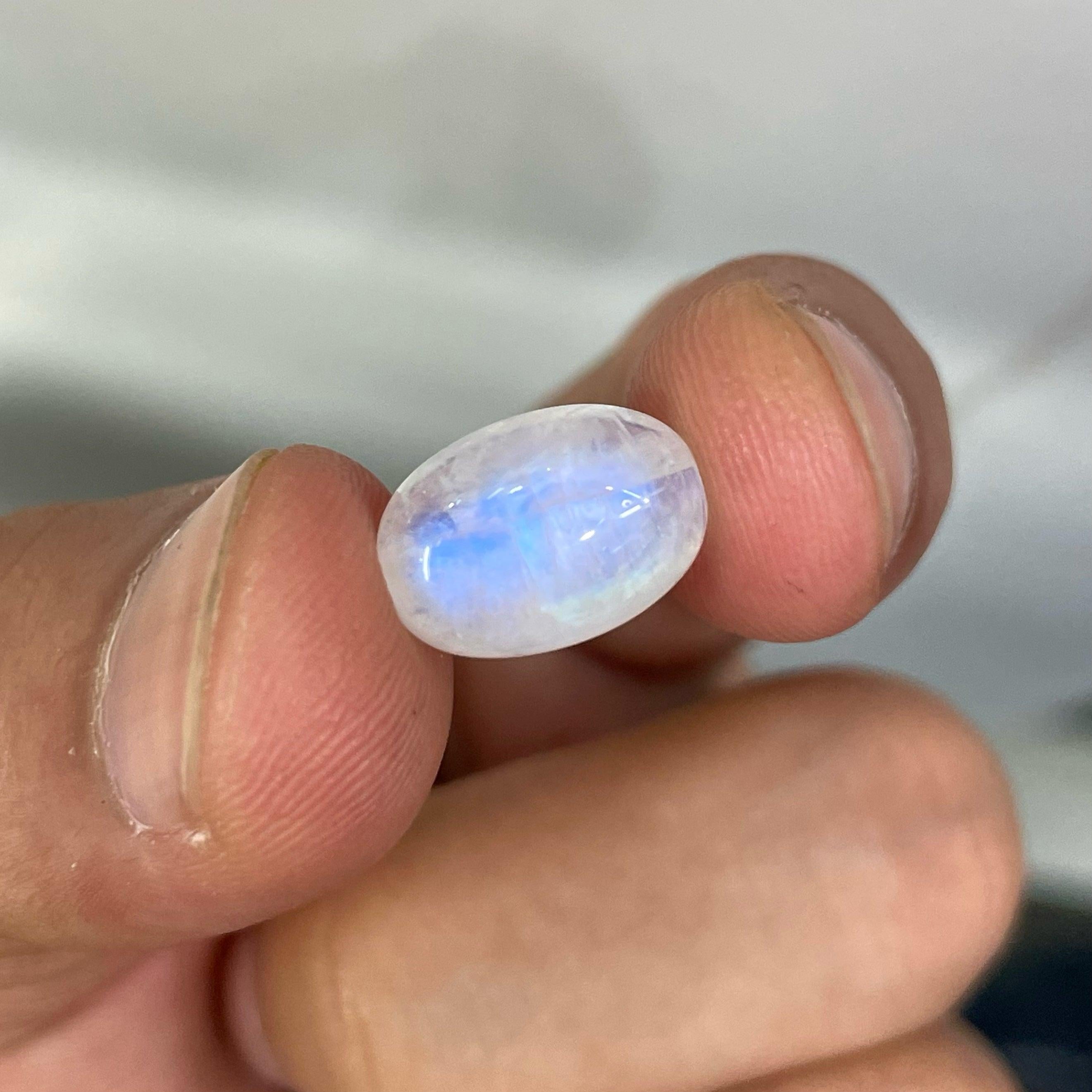 Beautiful Natural Moonstone Gemstone, available for sale at wholesale price, natural high-quality 5.95 carats flawless Included clarity, certified Moonstone from India.

Product Information:
GEMSTONE NAME: Beautiful Natural Moonstone