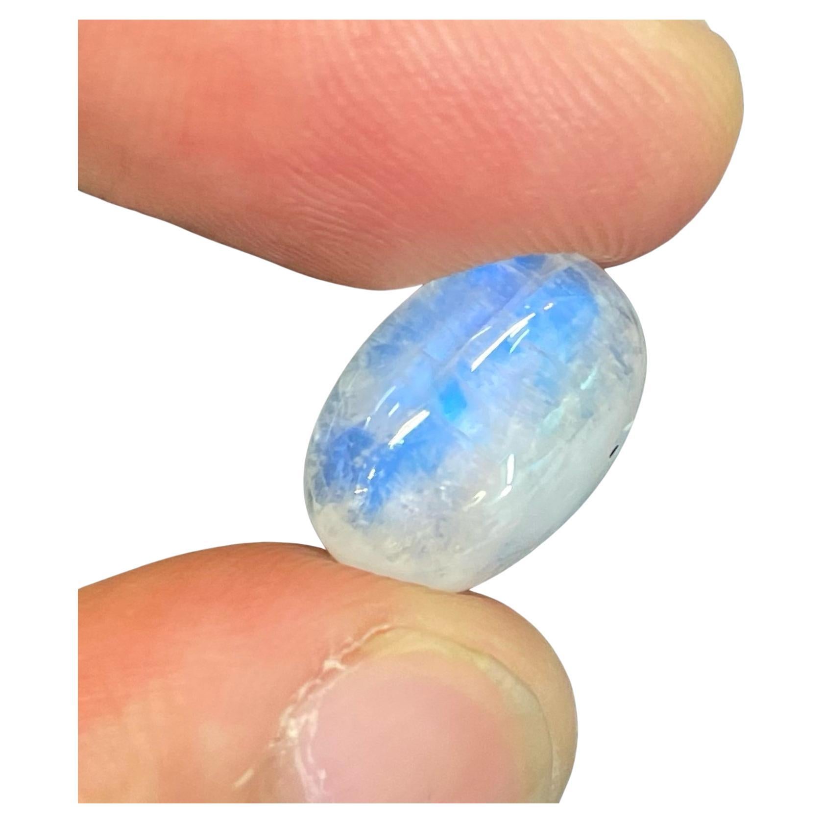 Beautiful Natural Moonstone Gemstone 5.95 Carats Moonstone Jewelry