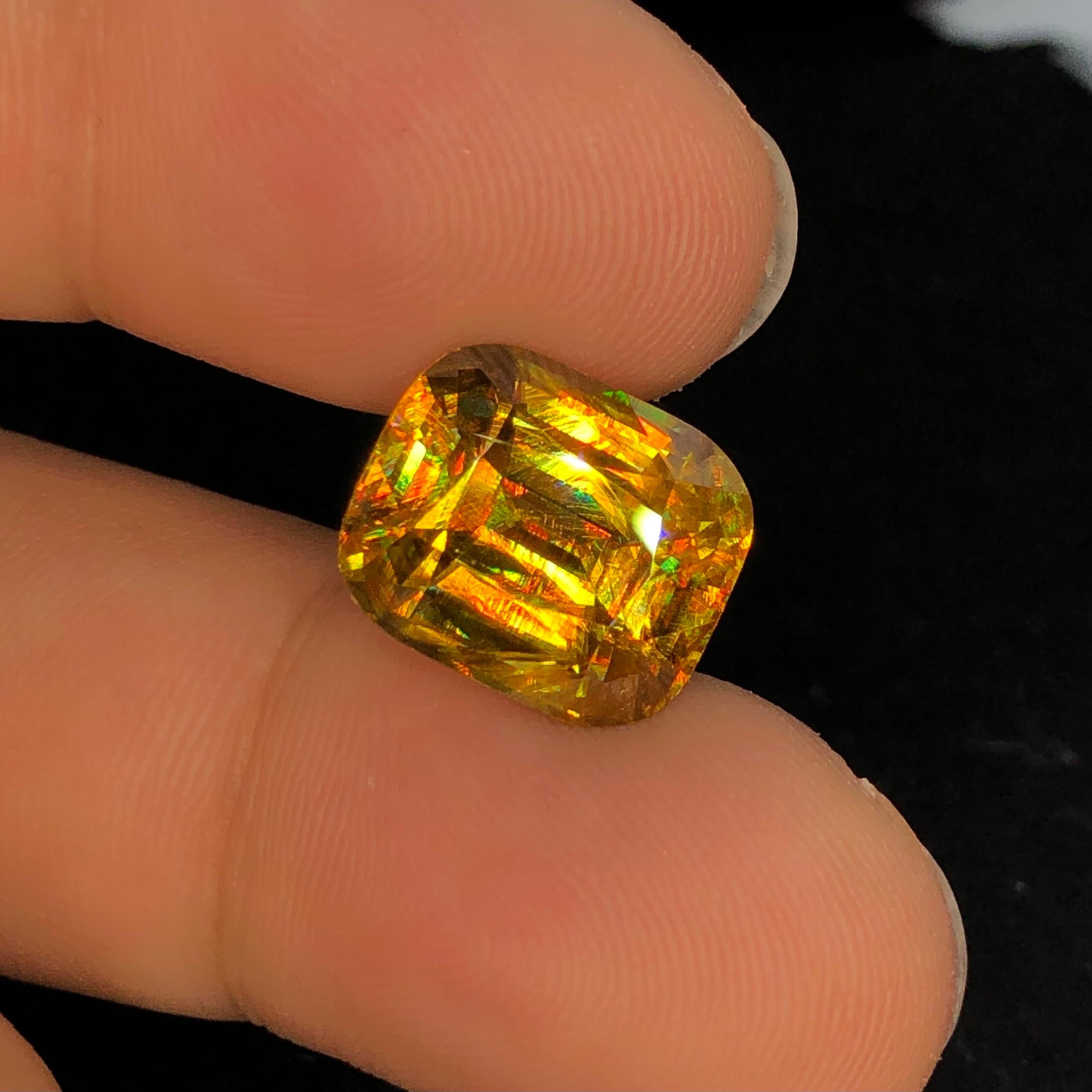 Bellissimo Nature 12,40 ct Step Cushion VS In condizioni Nuovo in vendita a Bangkok, TH
