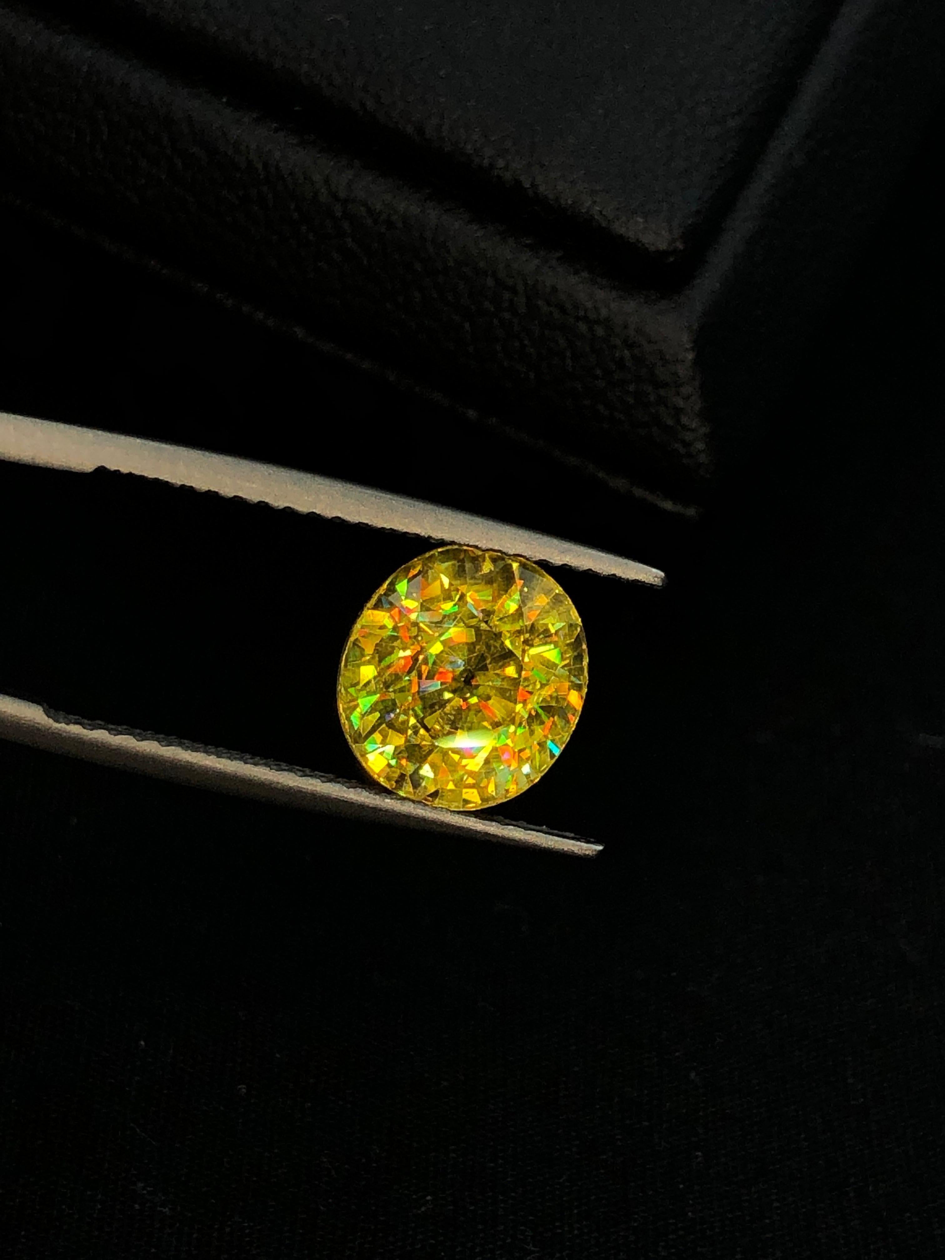 Bellissimo Nature Sphene 4.10 ct Madagascar Bellissimo Fuoco in vendita 5