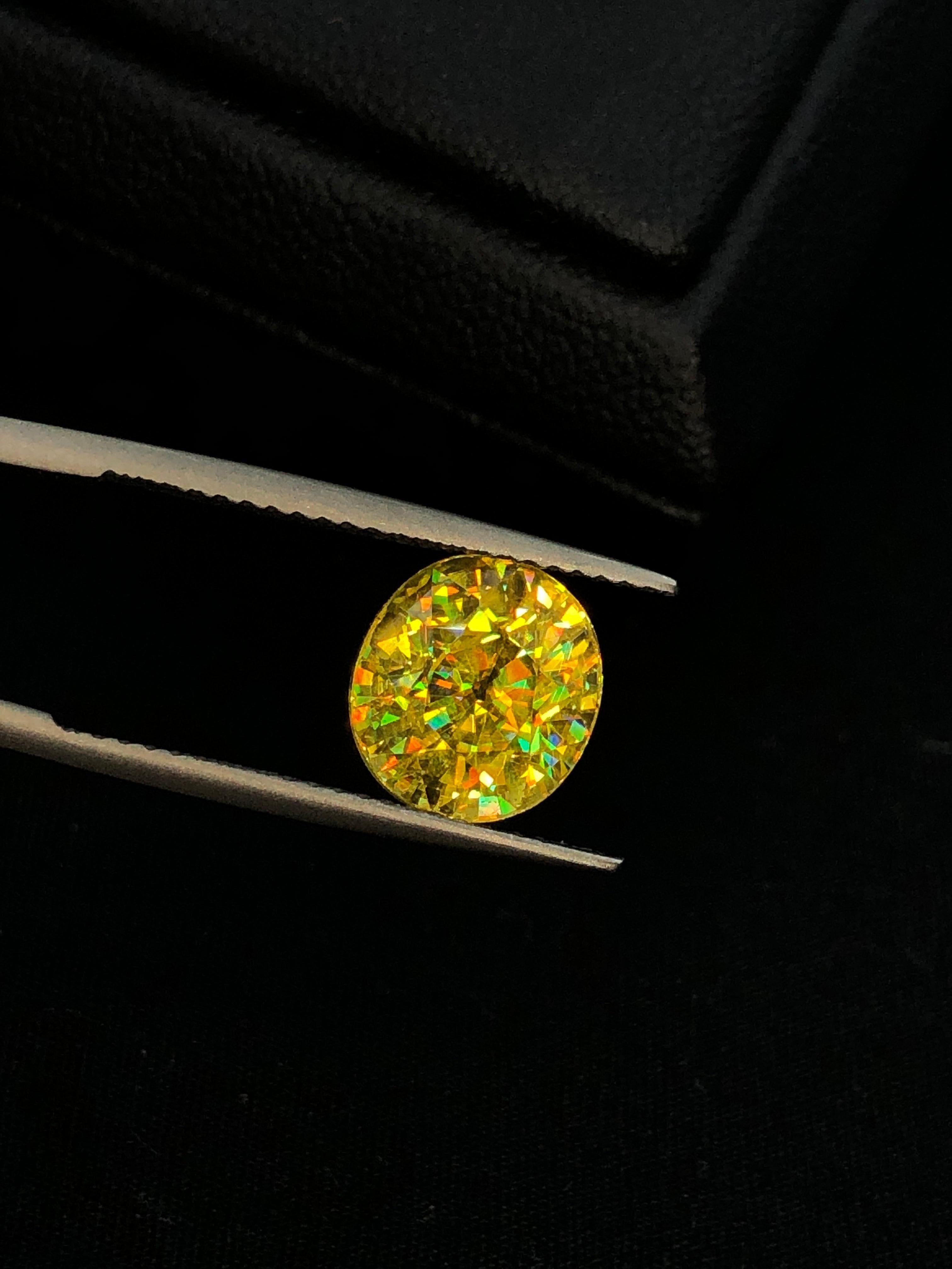 Bellissimo Nature Sphene 4.10 ct Madagascar Bellissimo Fuoco in vendita 1