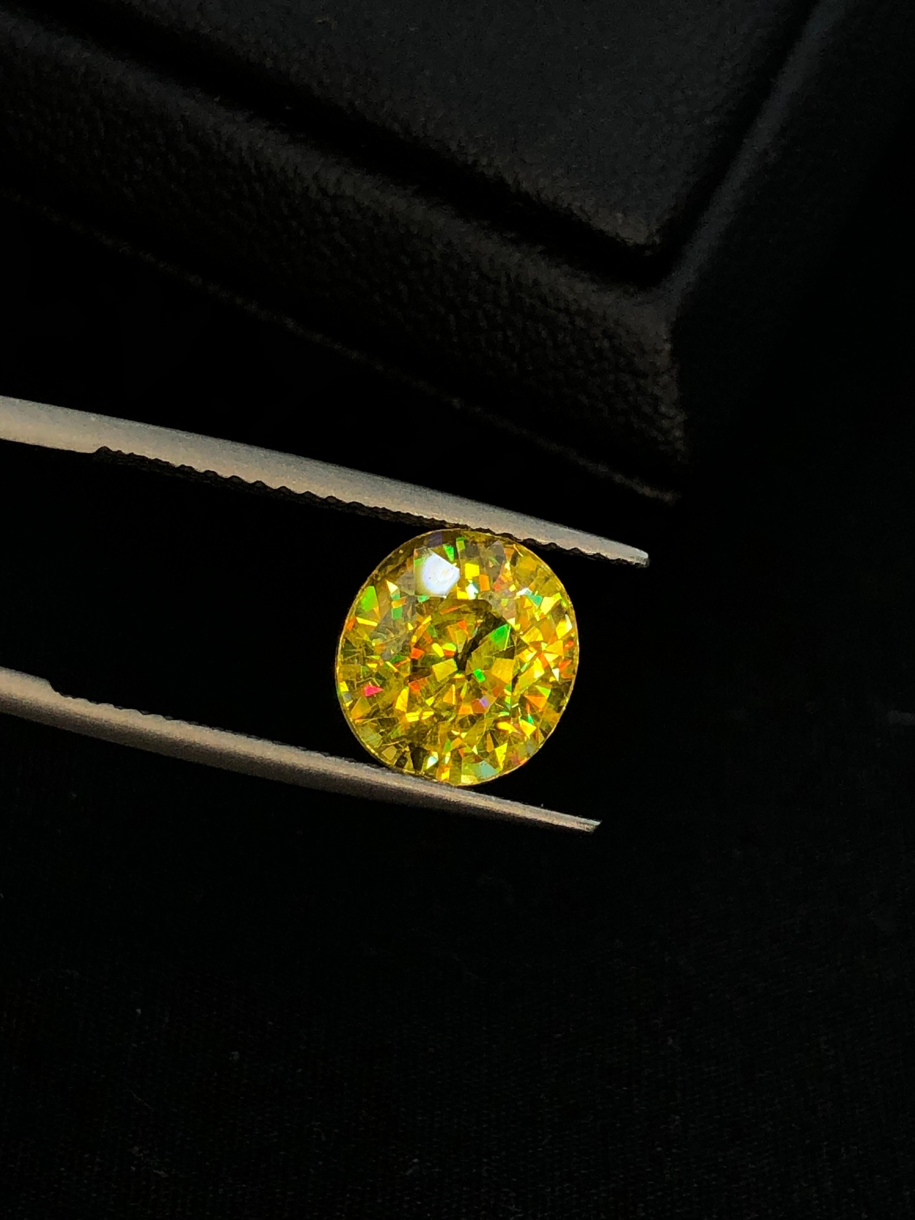 Bellissimo Nature Sphene 4.10 ct Madagascar Bellissimo Fuoco in vendita 3
