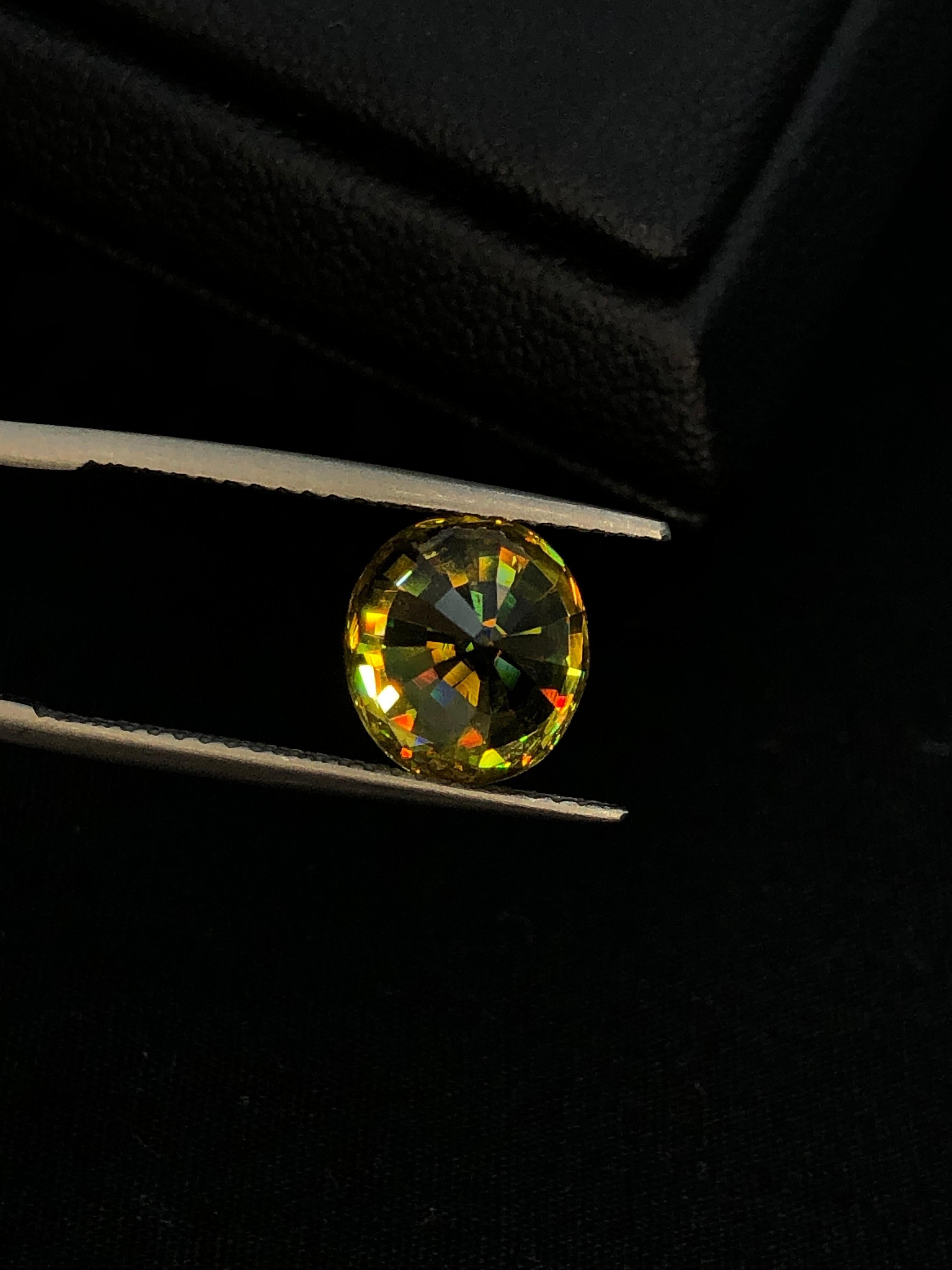 Bellissimo Nature Sphene 4.10 ct Madagascar Bellissimo Fuoco in vendita 4