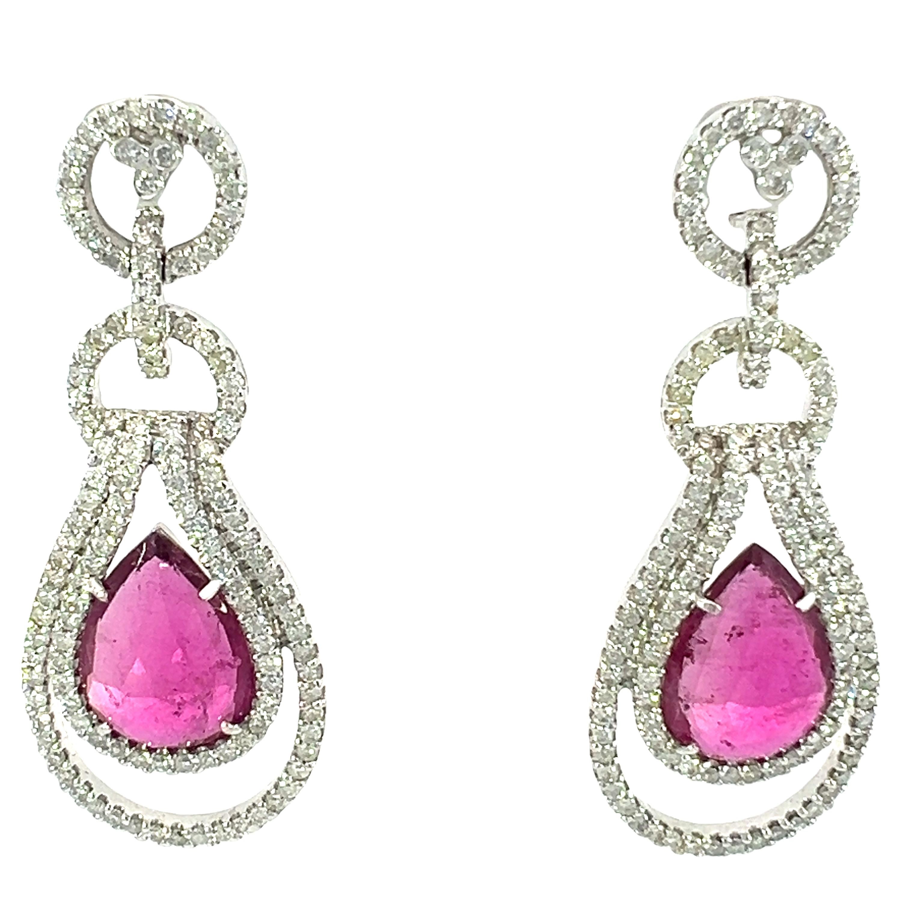 Women's beautiful natural tourmaline and diamonds earrings For Sale