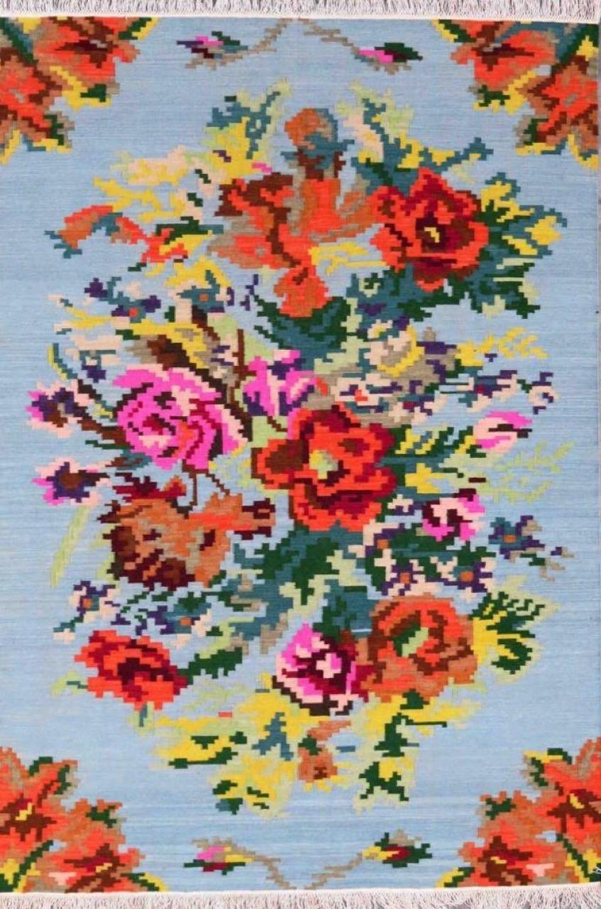 Schöne neue Kilim mit schönen floralen Design Aubusson-Stil mit schönen Farben, komplett handgewebt mit Wolle auf Baumwolle Grundlage. Größe: 170 x 240 cm.