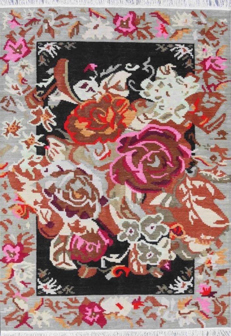 Aubusson Beautiful New Floral Design Bessarabian Style Flat Kilim Rug 6ft 6in x 9ft 10in For Sale