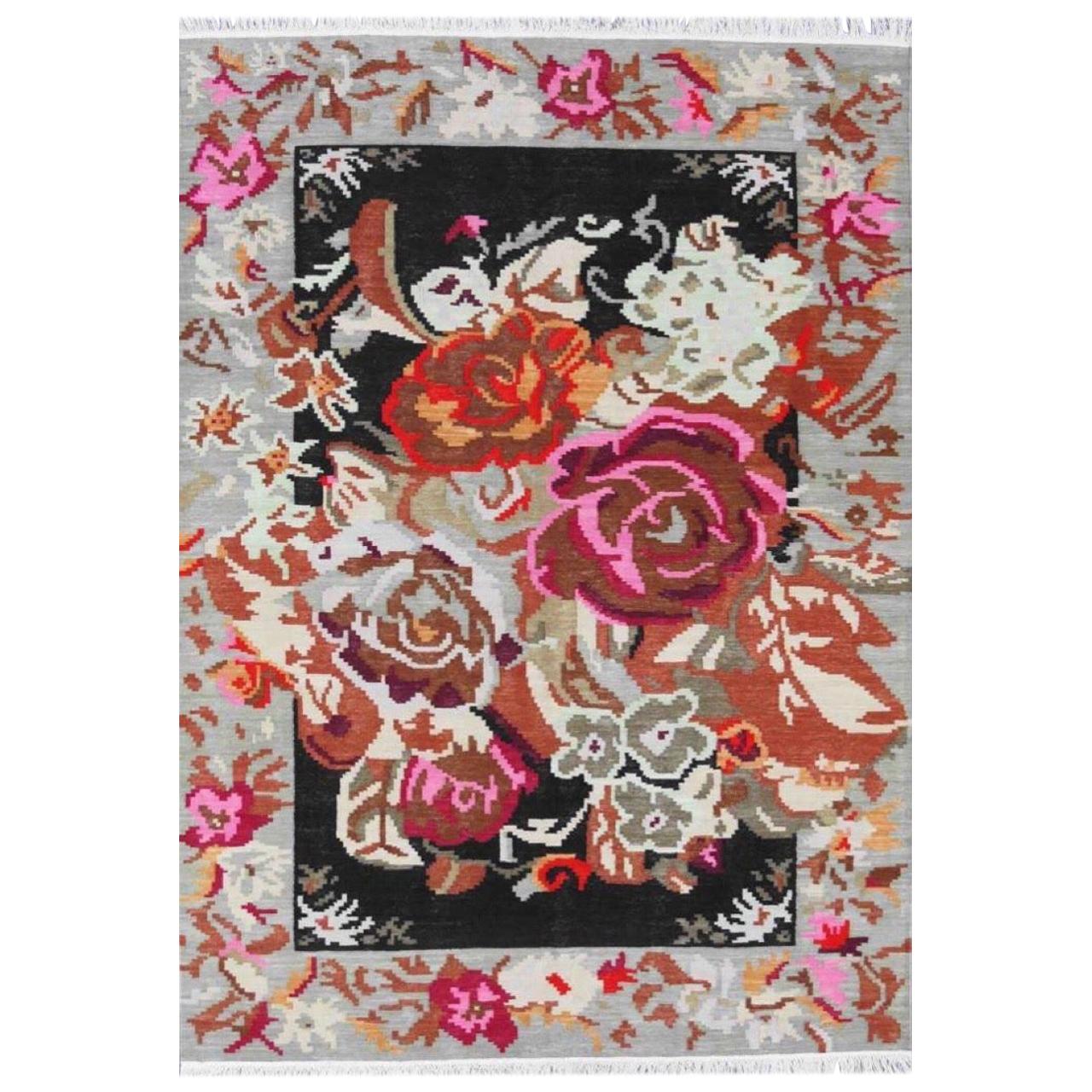 Magnifique tapis Kilim plat de style Bessarabian à motifs floraux neufs de 6 pieds 6 po. x 9 pieds 10 po.