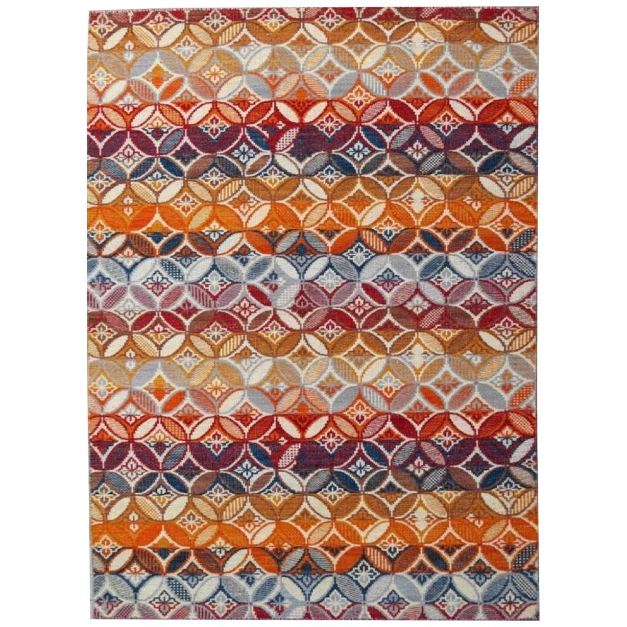 Beautiful New Handwoven European Design Flat Kilim Rug size 6ft 6in x 9ft 10in For Sale