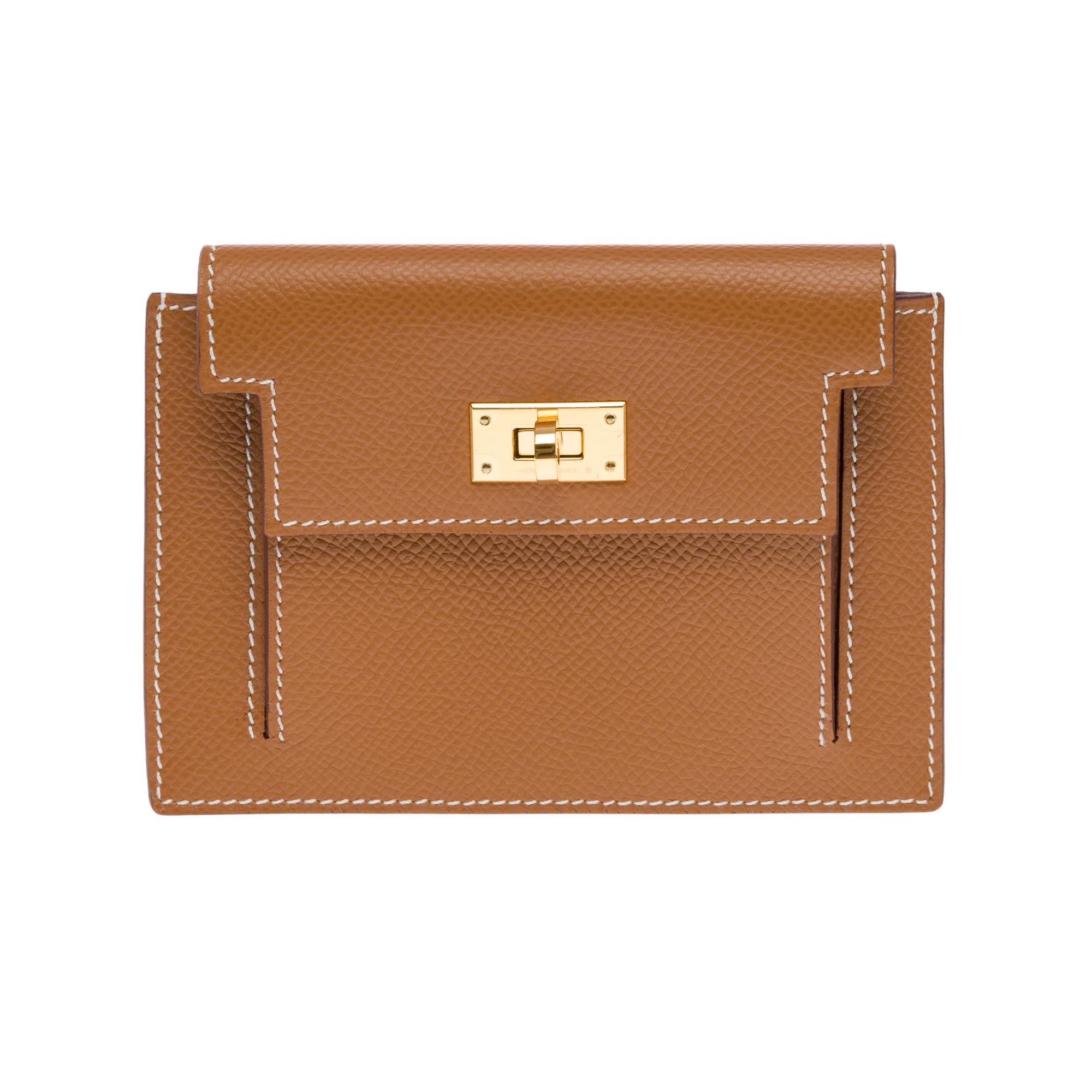 Women's or Men's Beautiful New Hermès Kelly Pocket Compact in Gold Epsom calf leather , GHW For Sale