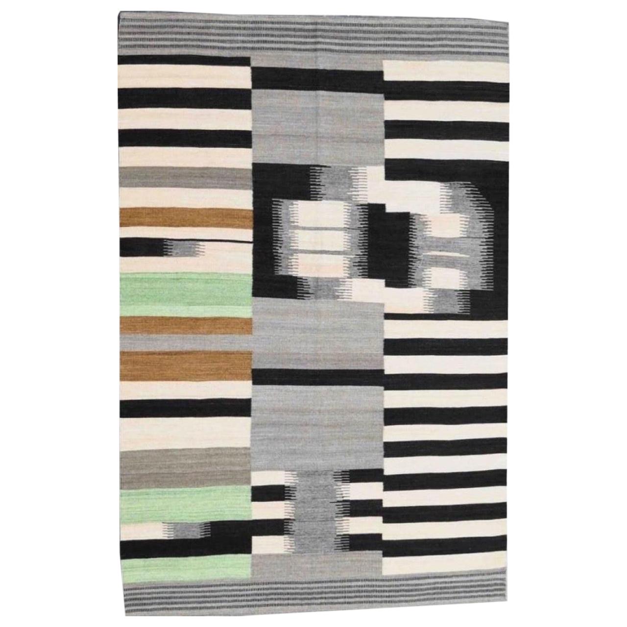 Beautiful New Modern Design Handwoven Kilim Rug  size 6ft 6in x 9ft 10in For Sale