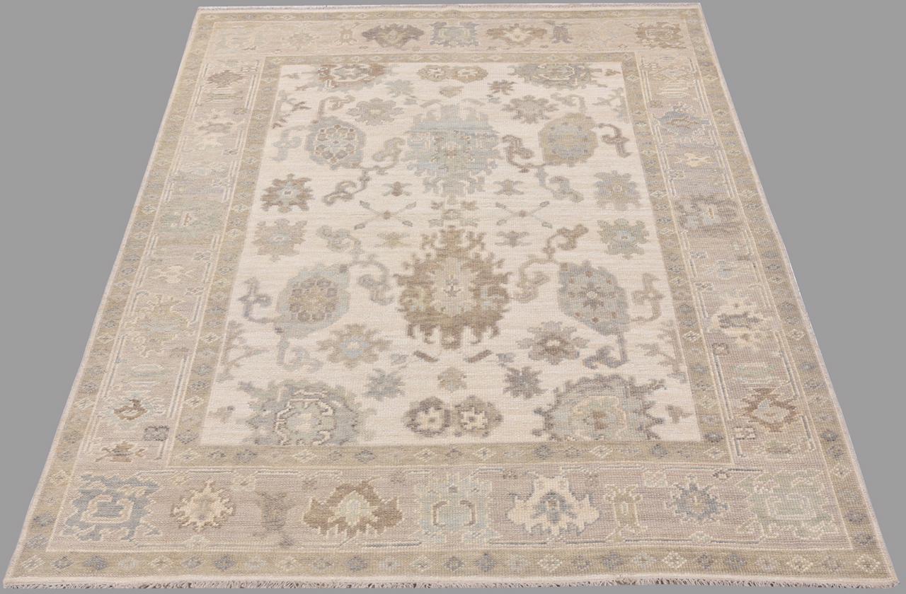 Schöne handgeknüpfte neue Teppich mit einem schönen Design von Oushak Teppiche und helle Farben, komplett handgeknüpft mit Wolle Samt auf Baumwollbasis