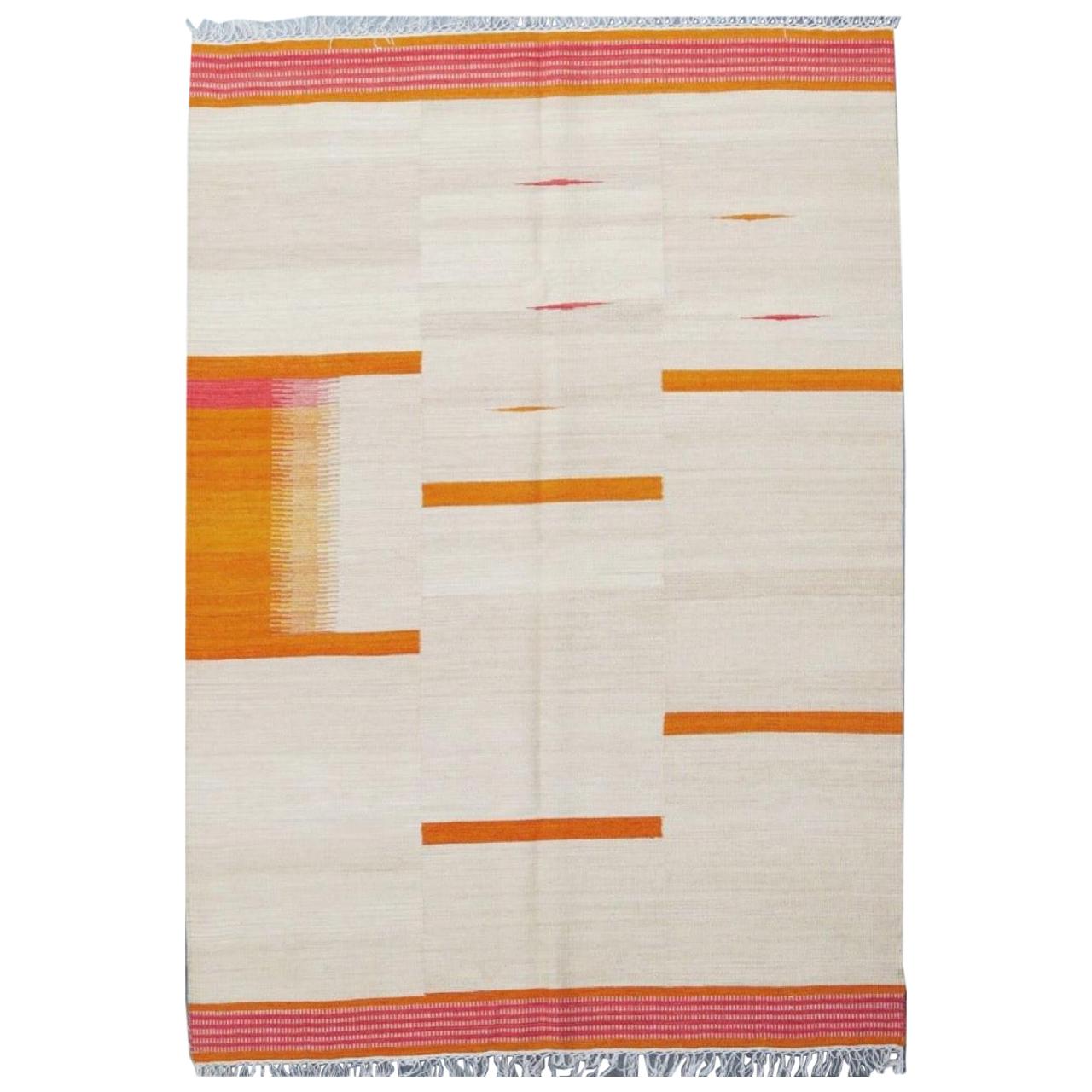 Magnifique tapis Kilim tissé à la main au design tribal, neuf  Taille : 6 pieds 6 po. x 9 pieds 10 po.