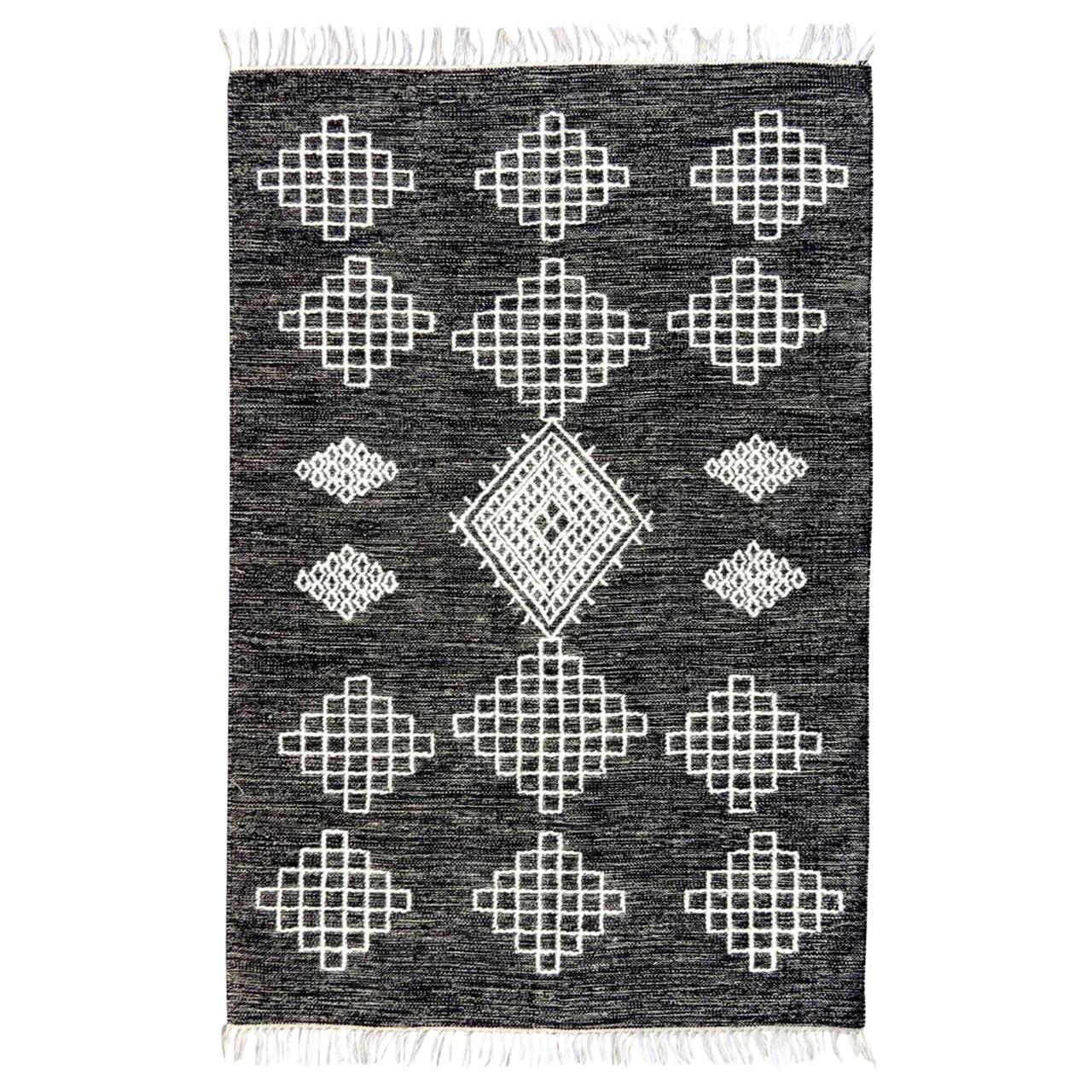 Beautiful New Tribal Moroccan Design Handwoven Kilim Rug