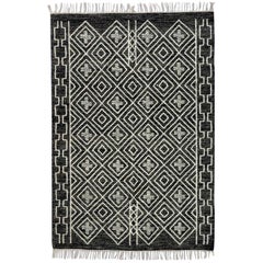Magnifique tapis Kilim marocain à motifs tribaux tissé à la main