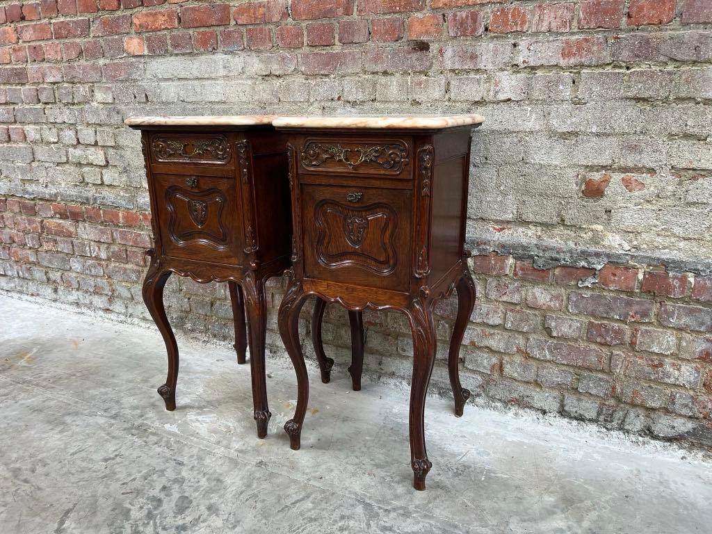 Beautiful night stands with pink marble For Sale 1