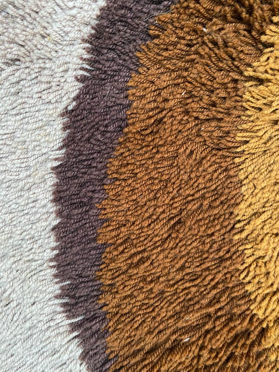 Bobyrugs schöner nordeuropäischer Teppich aus den 1960er und 1970er Jahren (Acryl) im Angebot