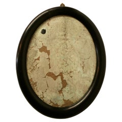 Magnifique ancien ovale du 19e siècle en cours de désintégration  Miroir  Une pièce merveilleuse  
