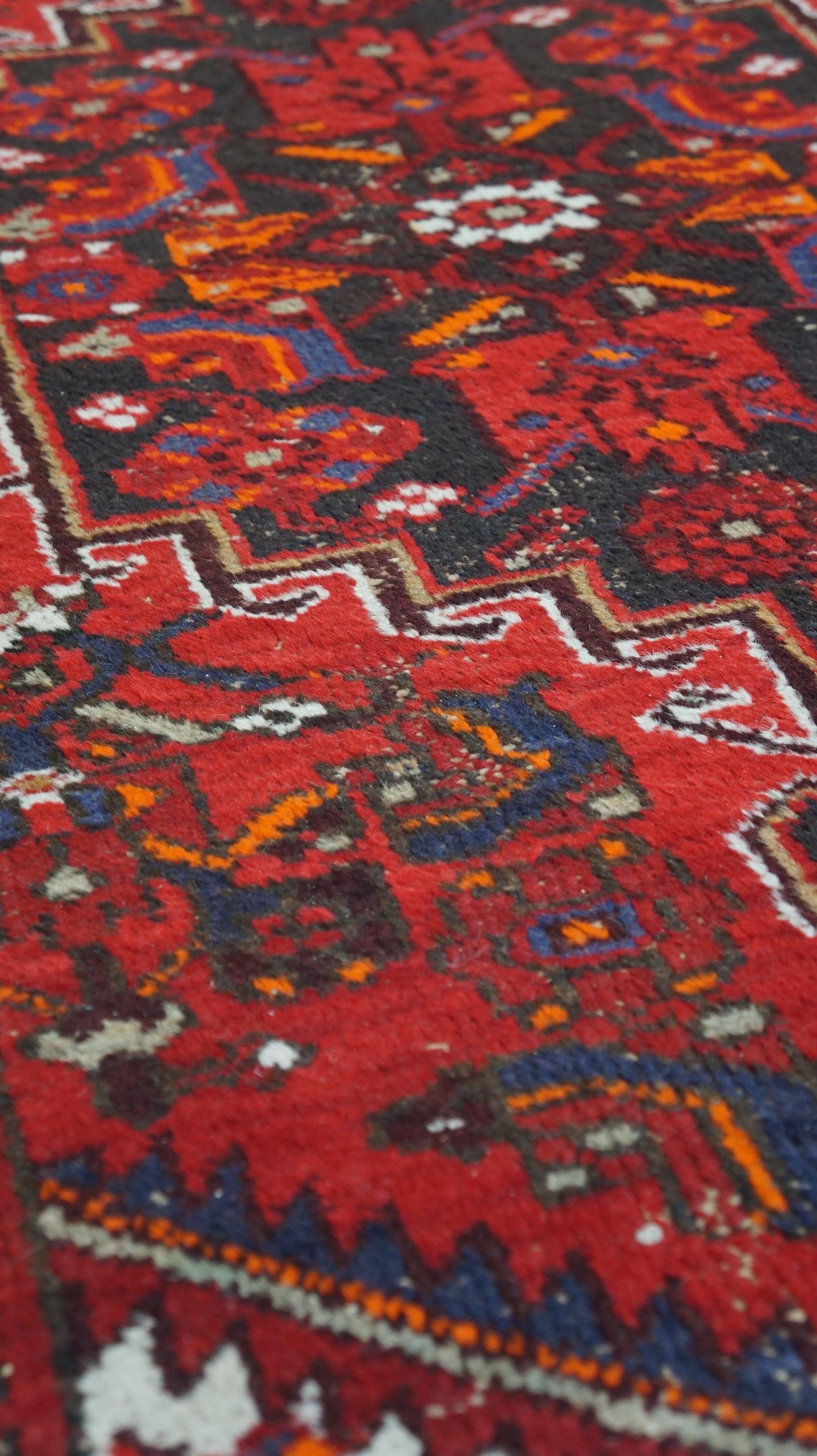 Beautiful old oriental rug with a wonderful vintage look, great colors 190x100cm In Fair Condition For Sale In Harderwijk, NL