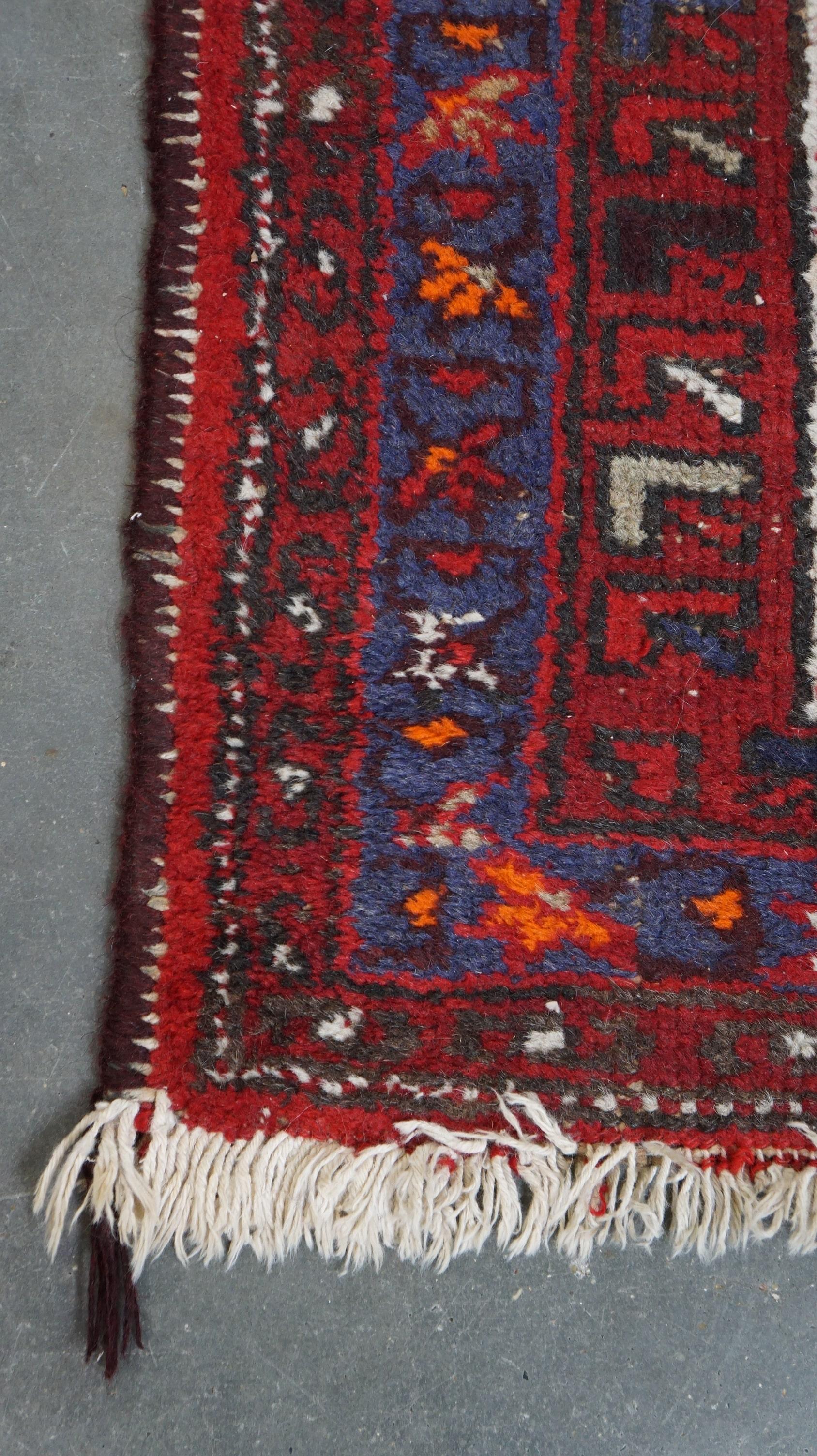 20th Century Beautiful old oriental rug with a wonderful vintage look, great colors 190x100cm For Sale