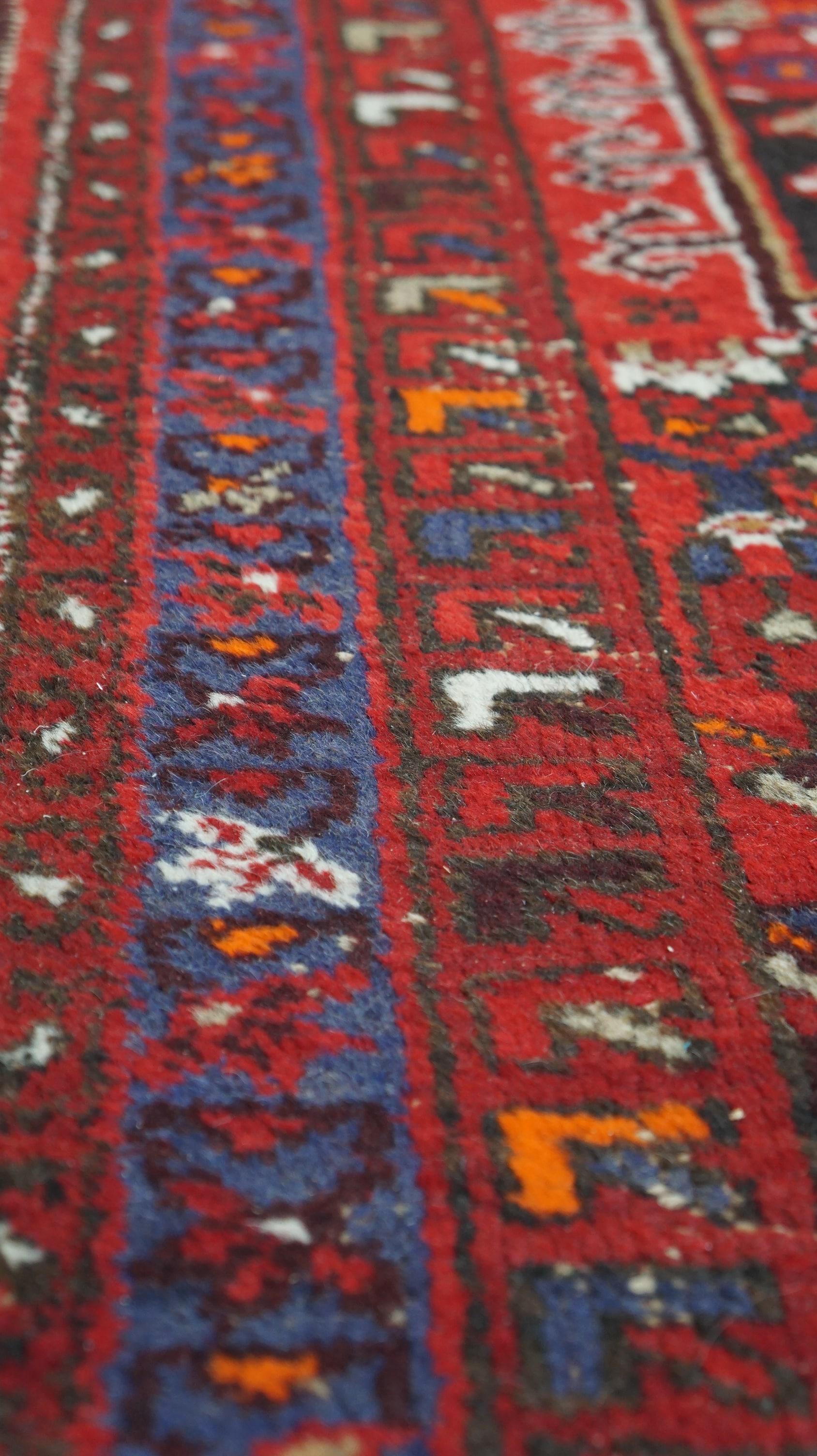 Cotton Beautiful old oriental rug with a wonderful vintage look, great colors 190x100cm For Sale