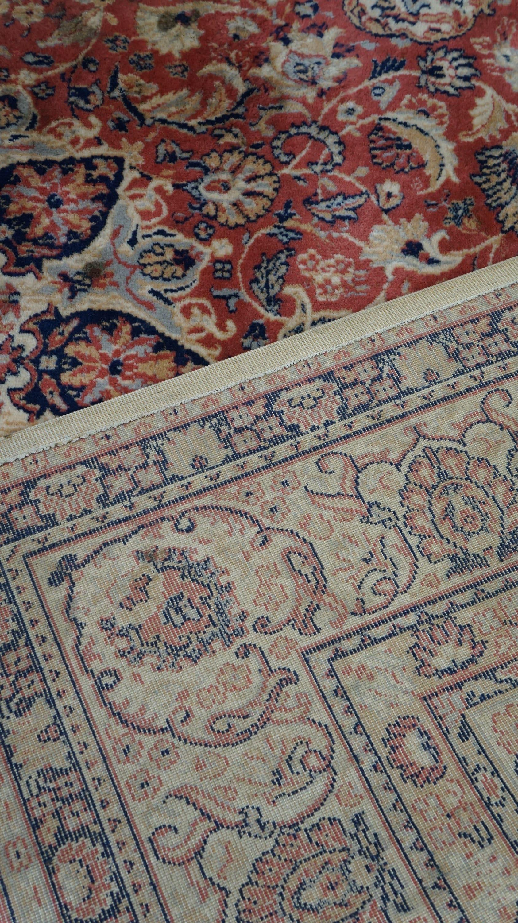 Preciosa alfombra oriental de color crema, azul, rojo y rosa, 246x172cm en venta 2