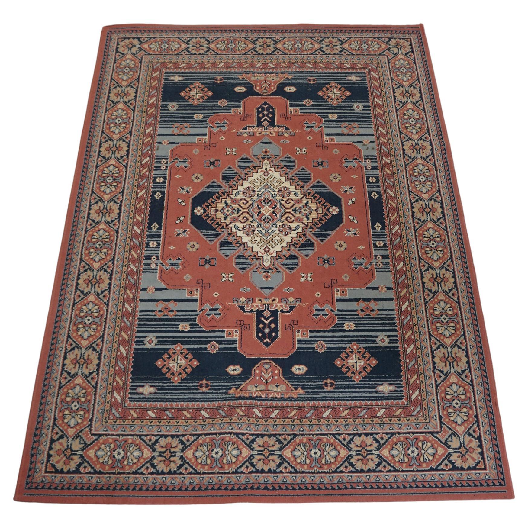 Schöner Teppich im orientalischen Stil mit hauptsächlich blauen und rosa Farben 280x190cm