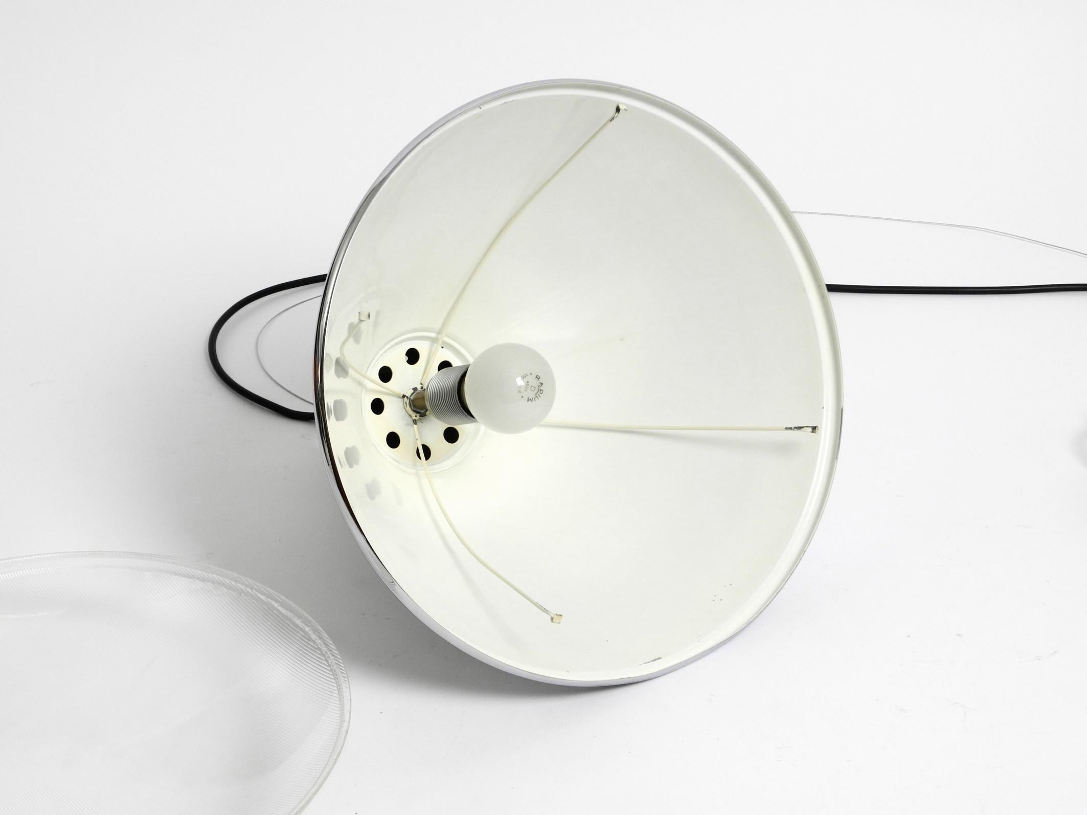 Bellissima lampada a sospensione di grandi dimensioni originale degli anni '60 