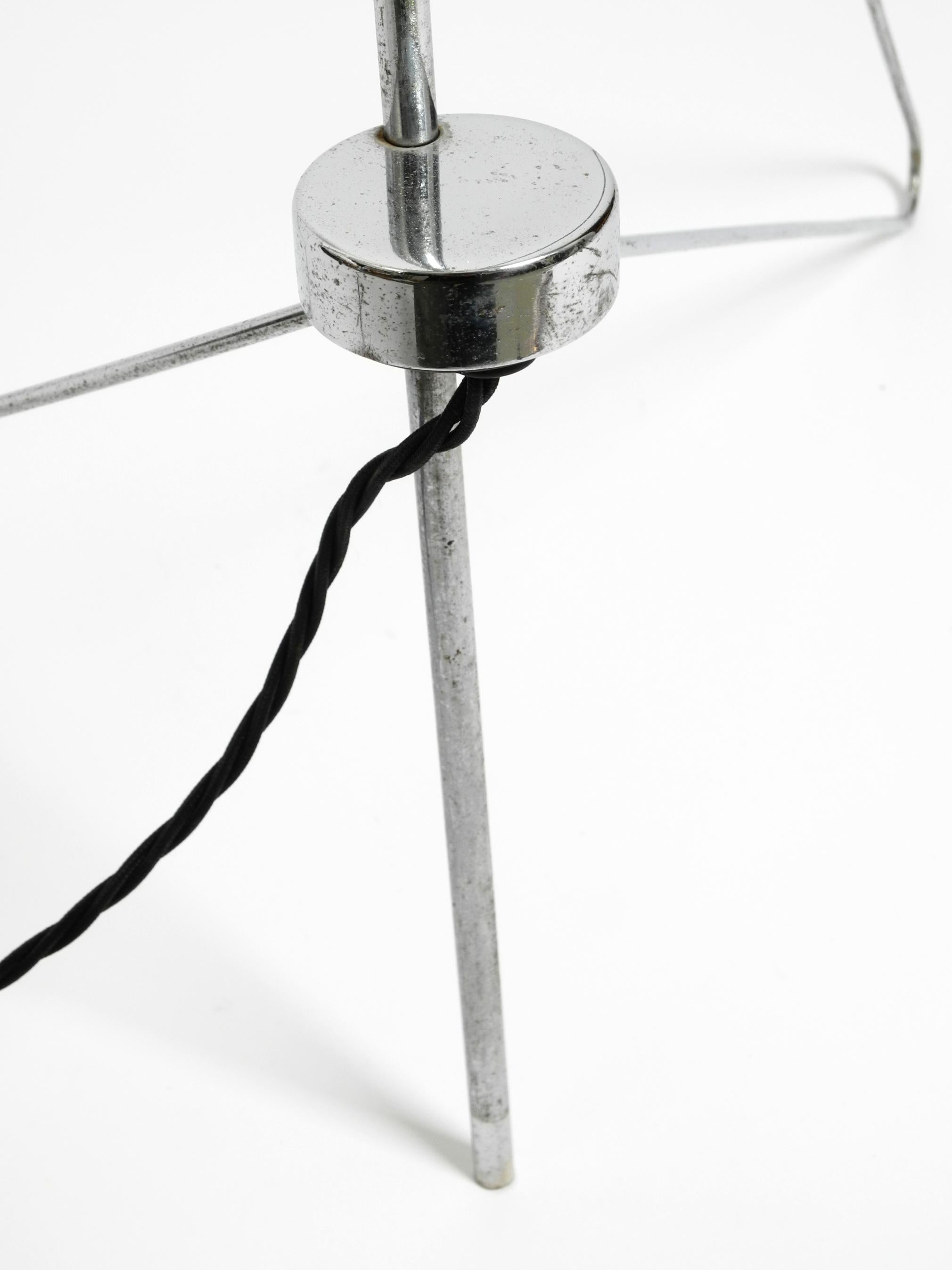 Schöne original 1960er Metall-Chrom-Stehlampe von Josef Hurka für Napako Czech im Angebot 7