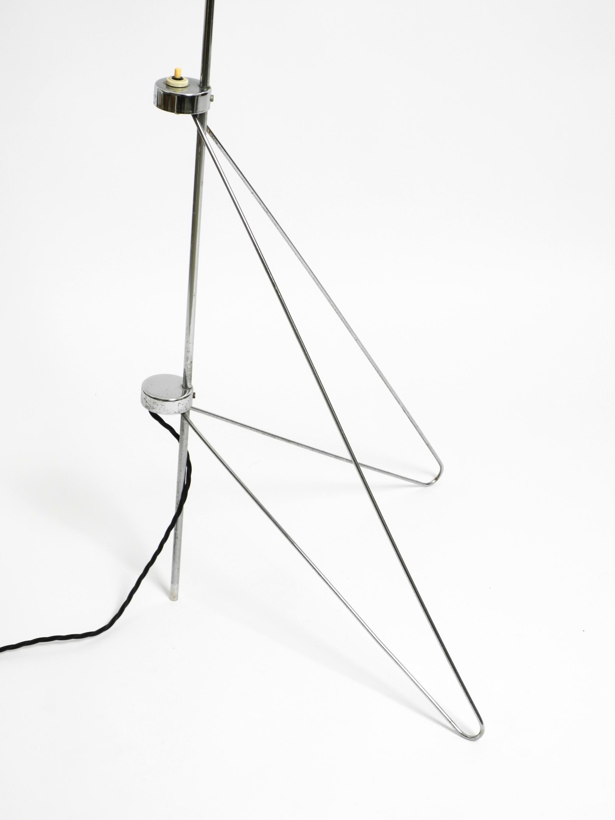 Schöne original 1960er Metall-Chrom-Stehlampe von Josef Hurka für Napako Czech im Angebot 9