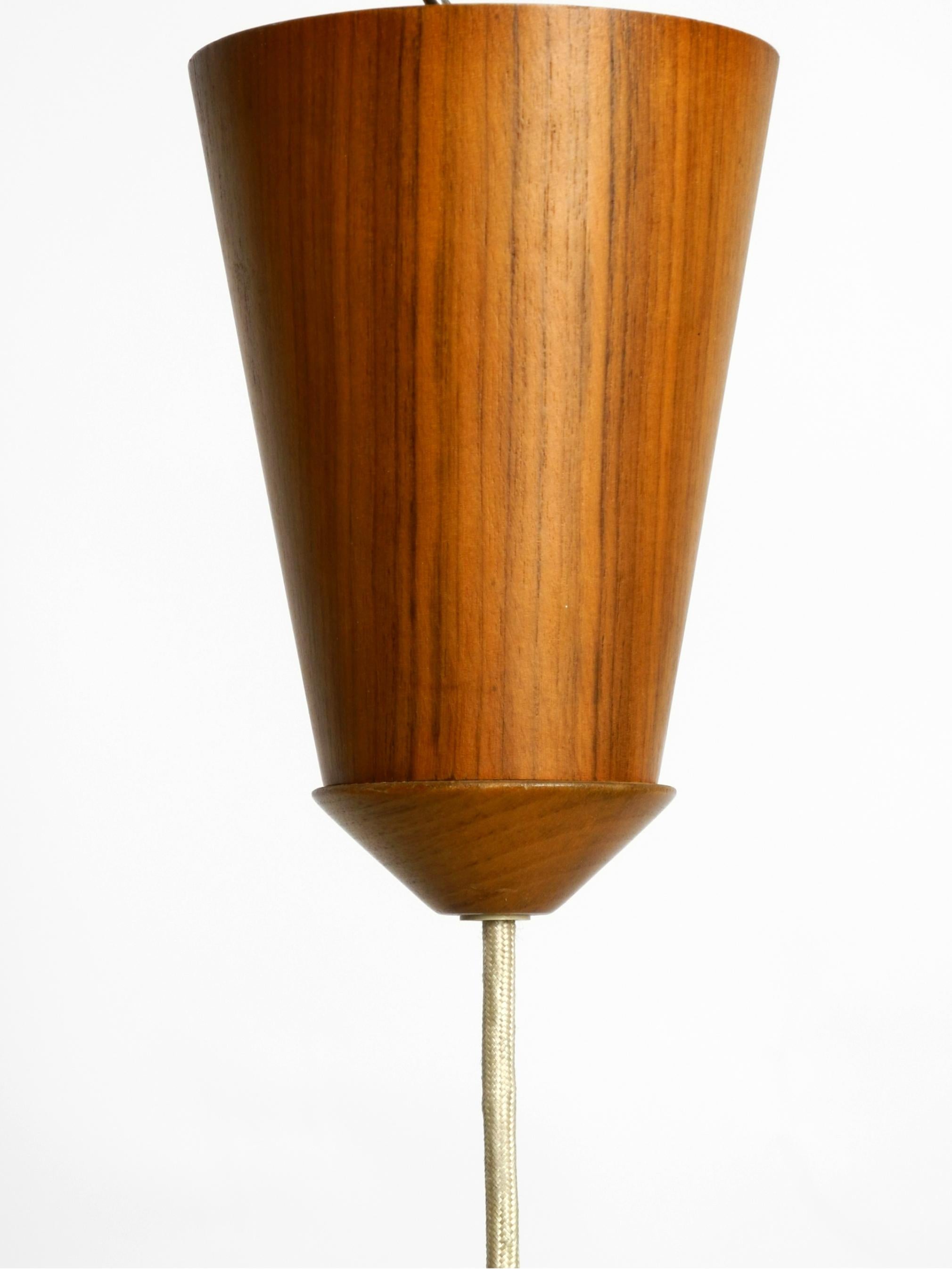 Bellissima lampada da soffitto a carrucola regolabile in sisal/bastone originale degli anni '60 di Temde in vendita 3