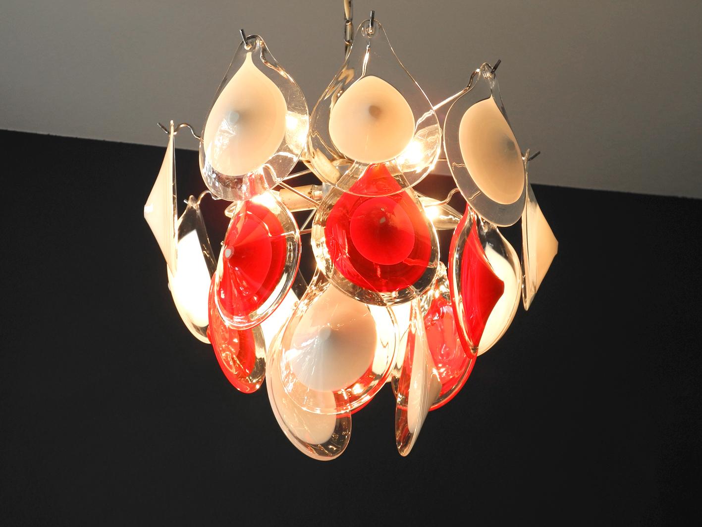 Italian Beautiful Original 1960s Vistosi Chandelier with White and Red Murano Glas Drops