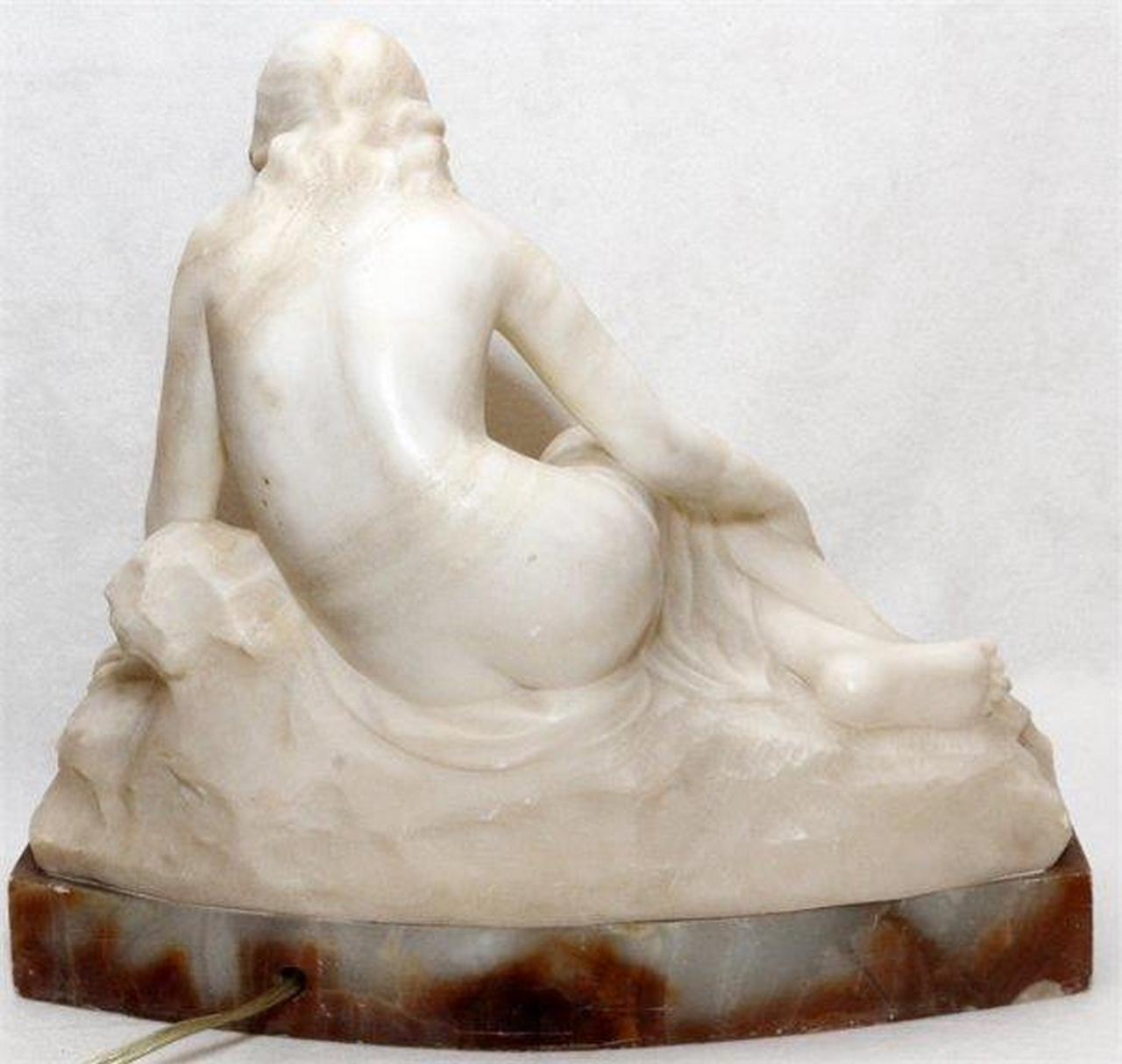 Magnifique lampe italienne sculptée en marbre du 19ème siècle Ferdinando Vichi en vente 1