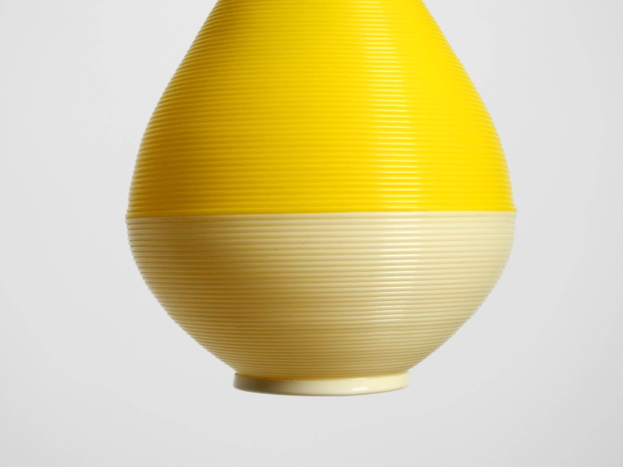 Beautiful original large 1960s Heifetz Rotaflex pendant lamp in drop shape For Sale 1