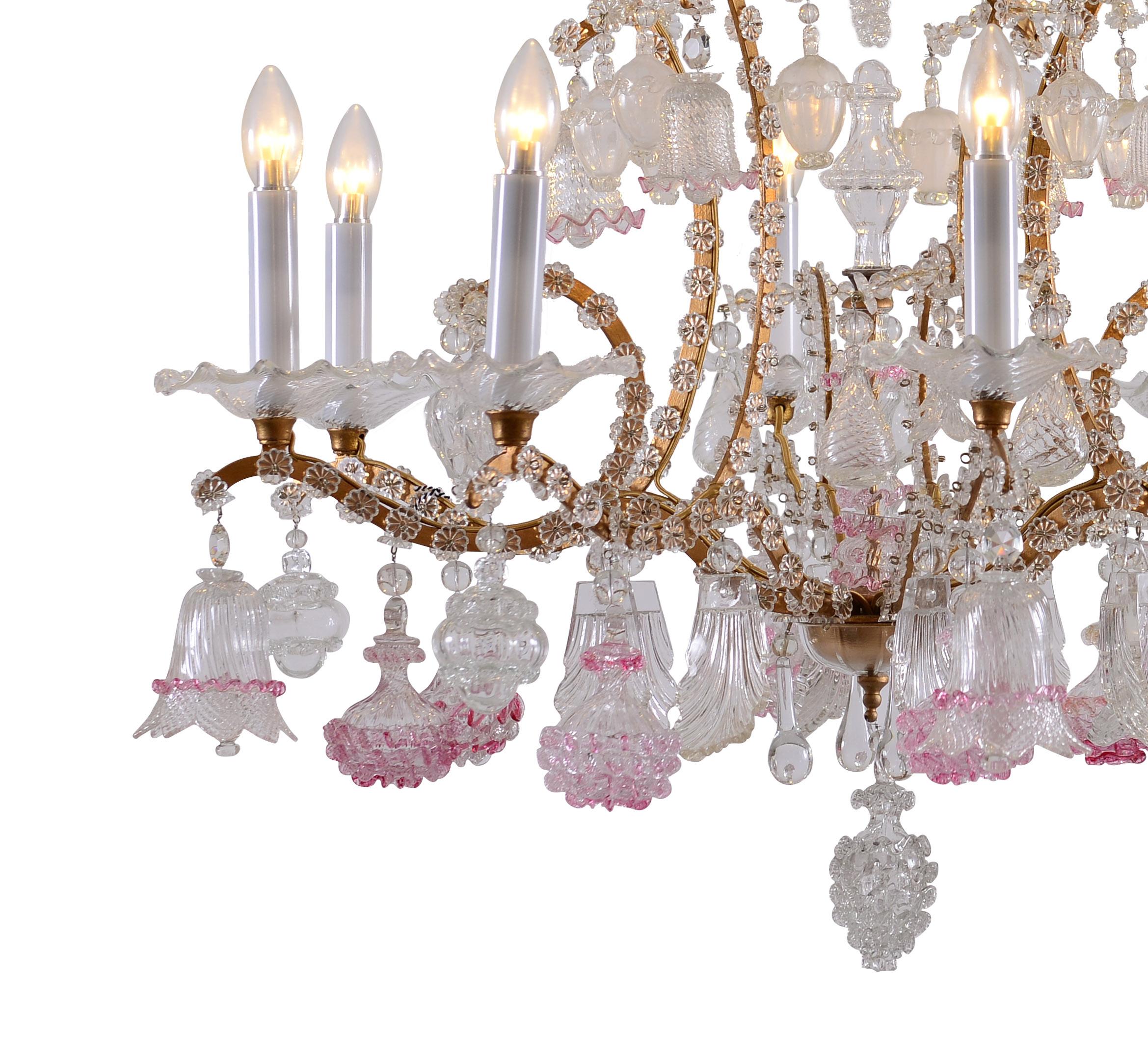 Beautiful Original Maria Theresia Chandelier in the Baroque Style from 1880 In Good Condition For Sale In Vienna, AT