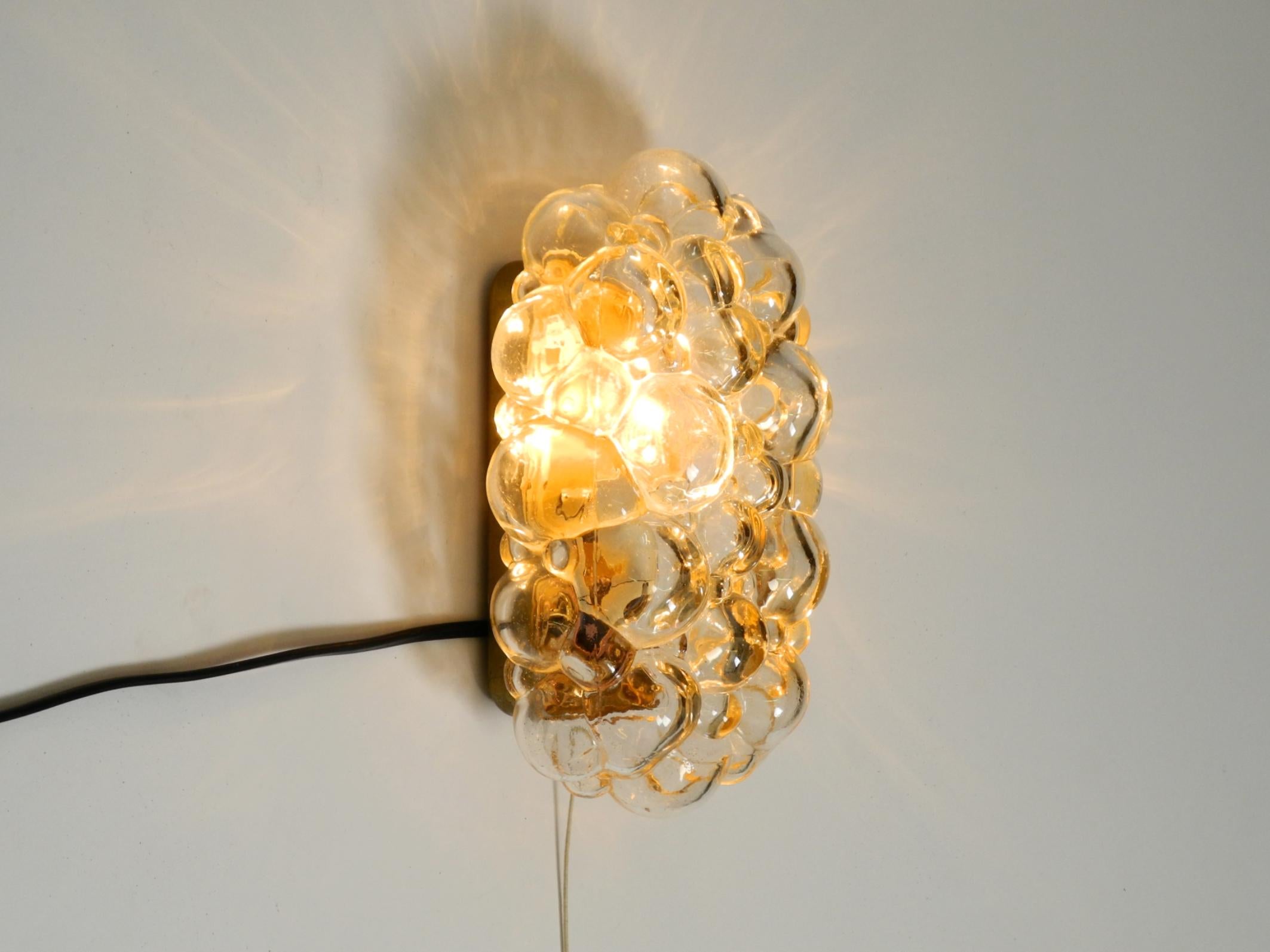 Precioso aplique original de burbujas de cristal de mediados de siglo. Diseño de Helena Tynell en Bueno estado para la venta en München, DE