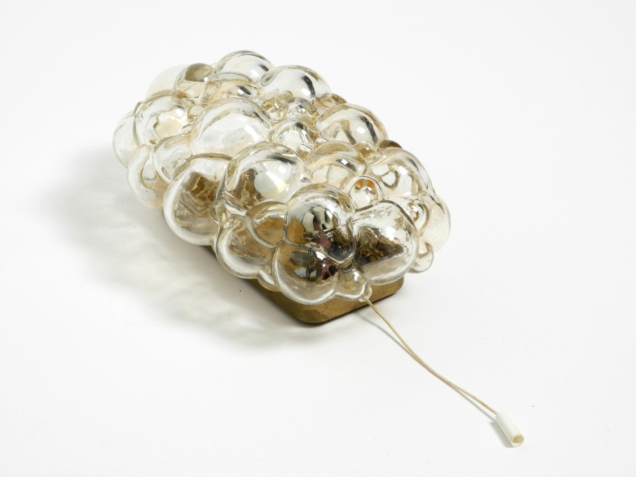 Precioso aplique original de burbujas de cristal de mediados de siglo. Diseño de Helena Tynell mediados del siglo XX en venta