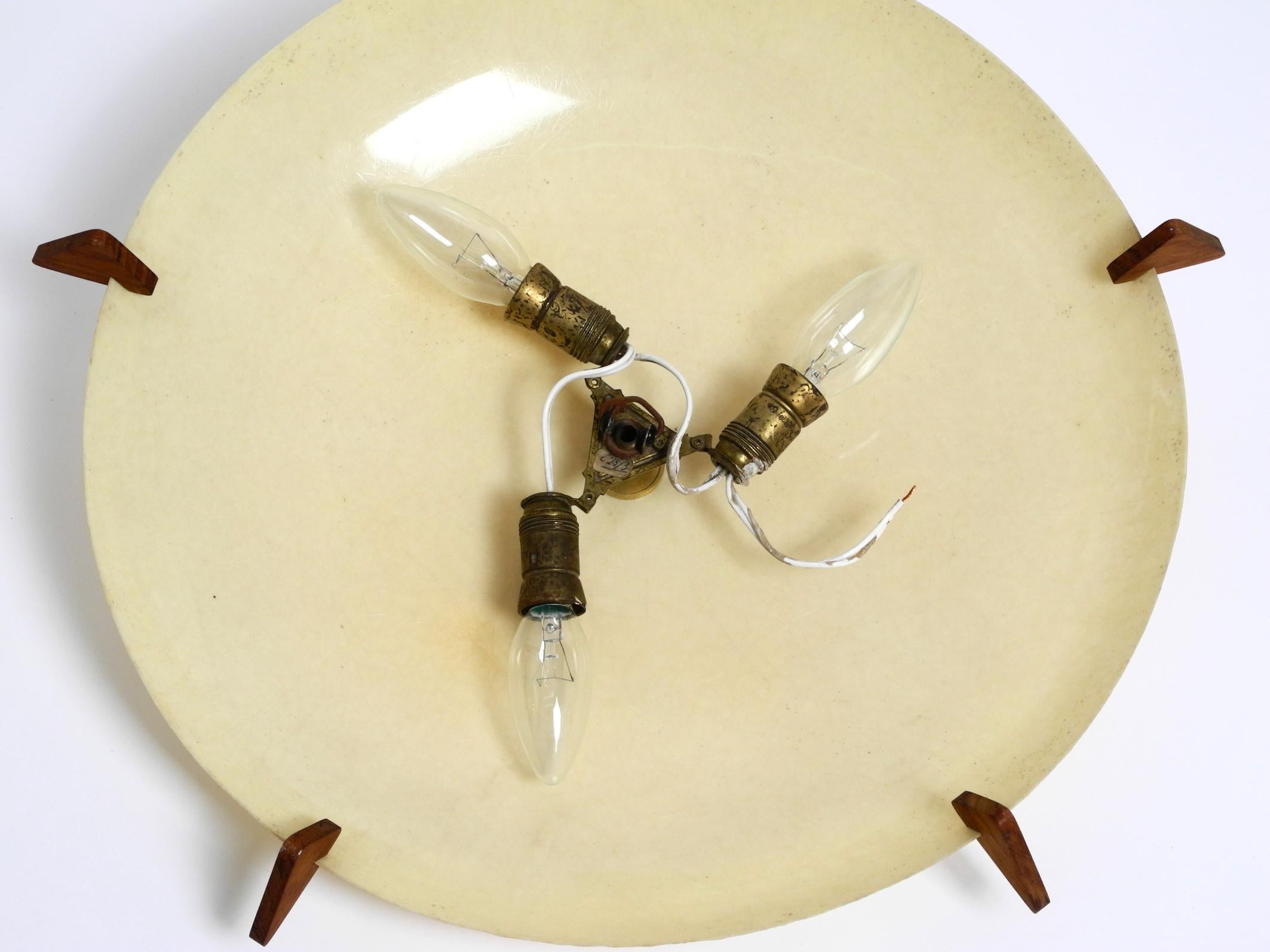 Bellissima lampada da soffitto o da parete in fibra di vetro originale del Mid Century Modern in vendita 3