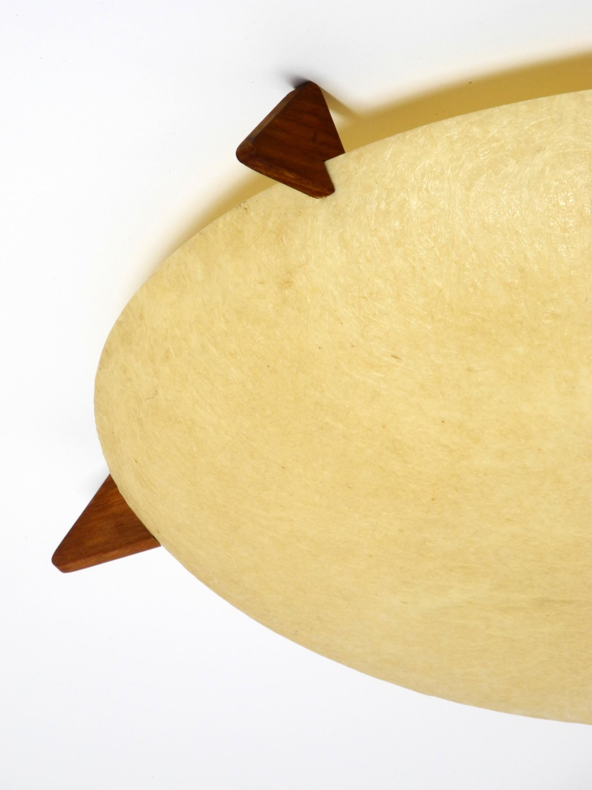 Bellissima lampada da soffitto o da parete in fibra di vetro originale del Mid Century Modern In condizioni buone in vendita a München, DE