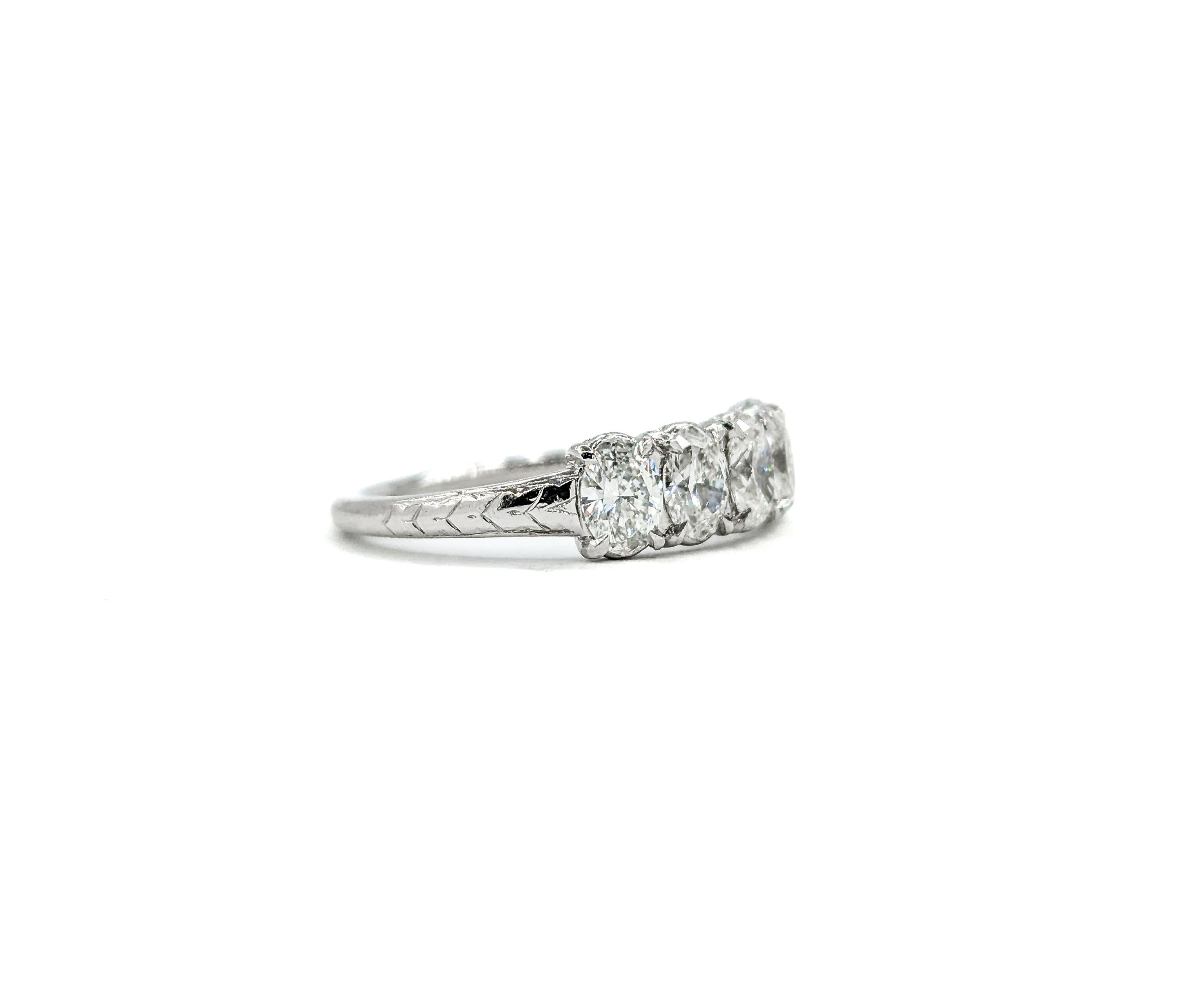 Beautiful Oval Diamond 5-Stone Ring in Platinum For Sale 3
