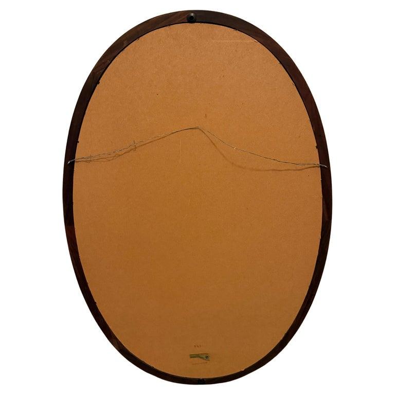 Mid-Century moderno Bellissimo specchio da parete ovale in palissandro danese di Pedersen & Hansen in vendita