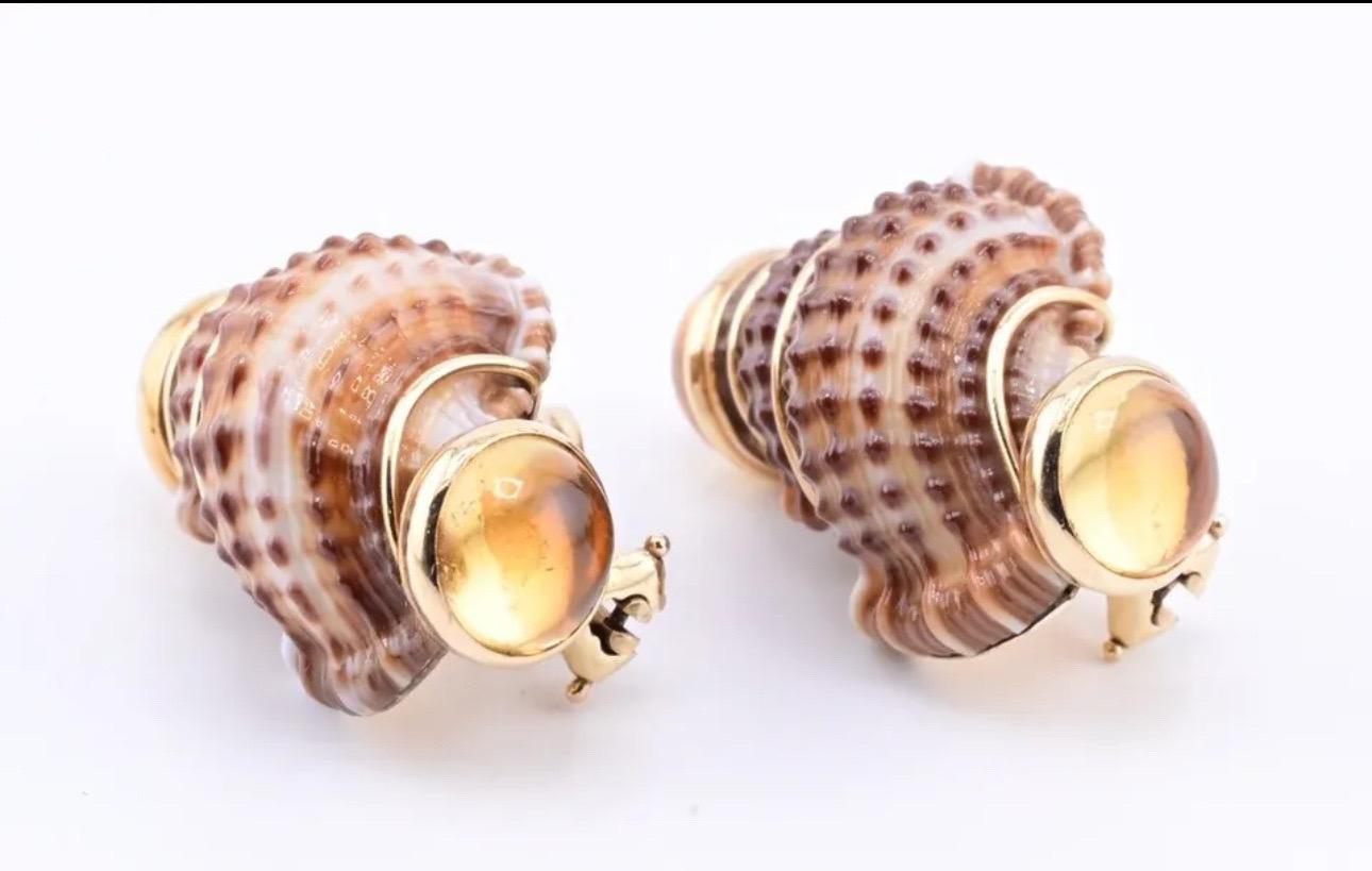 Beautiful Pair Of 14K Maz Seashell Earrings Seaman Schepps Style In Excellent Condition For Sale In Media, PA